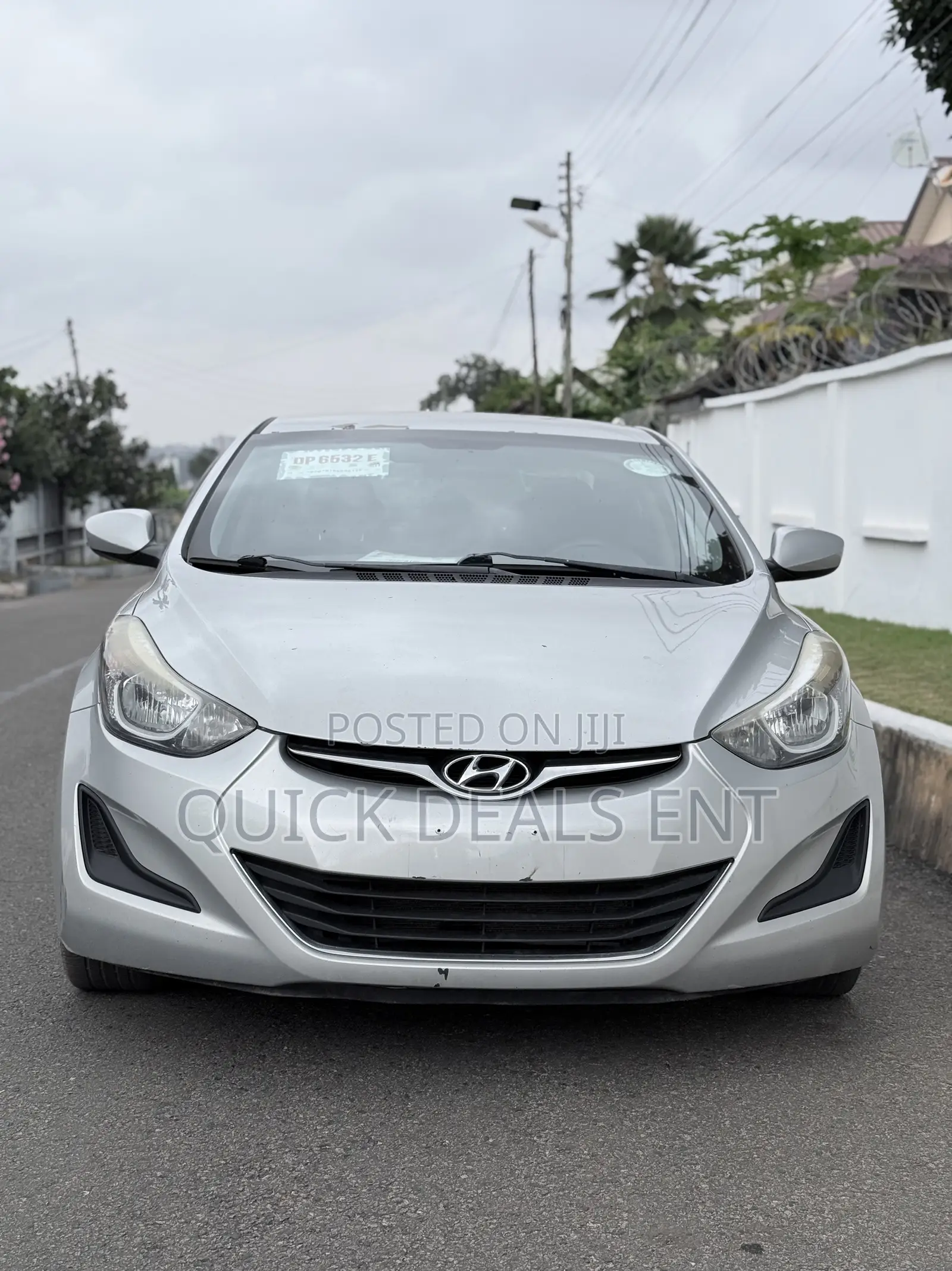 Hyundai Elantra SE Sedan FWD (1.8L 4cyl 6A) 2016 Silver