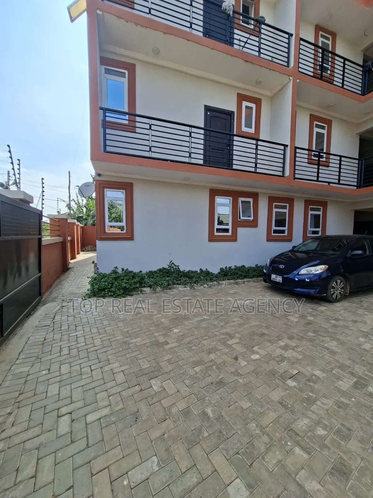 3bdrm Apartment in Oyarifa Kb, Owusu Ansah for rent