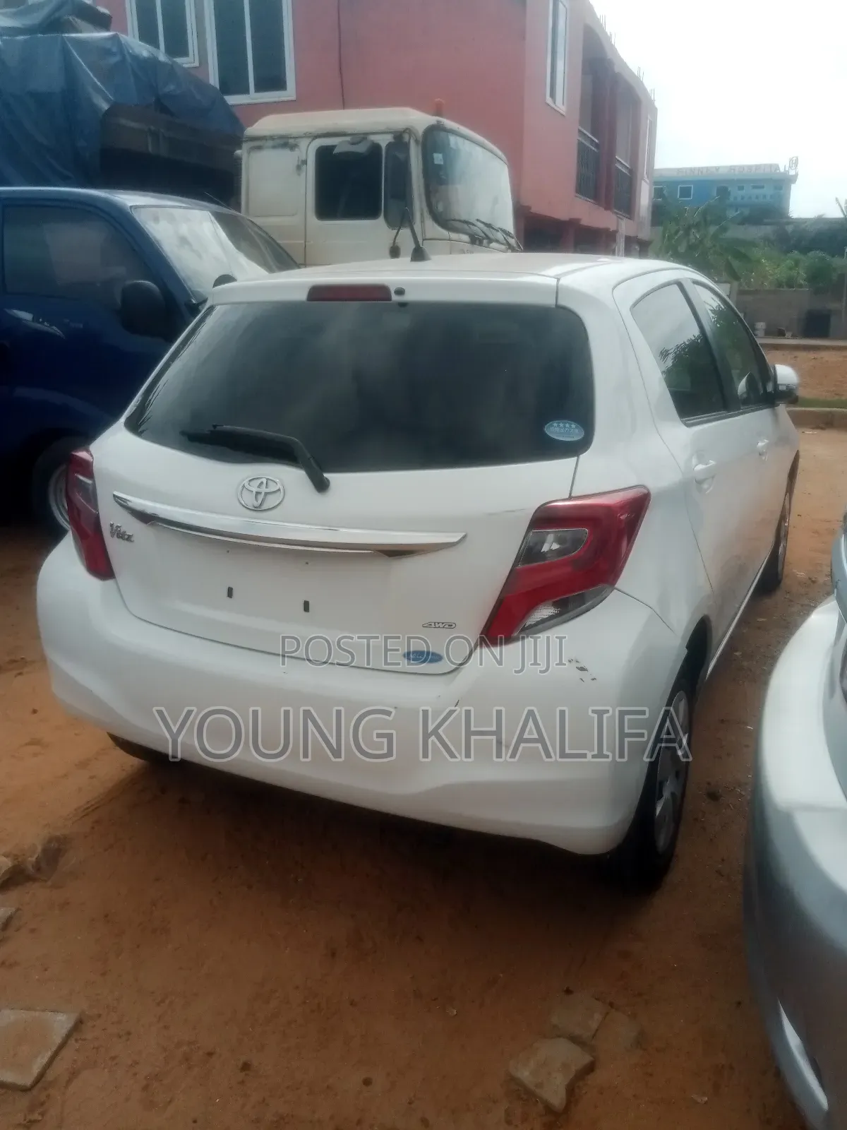 Toyota Vitz 2014 White