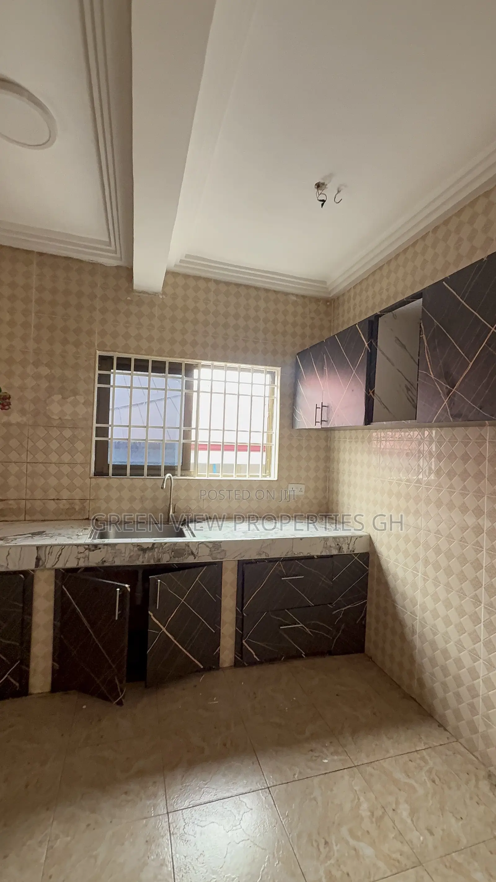 1bdrm Room & Parlour in West Hills Mall Area for rent