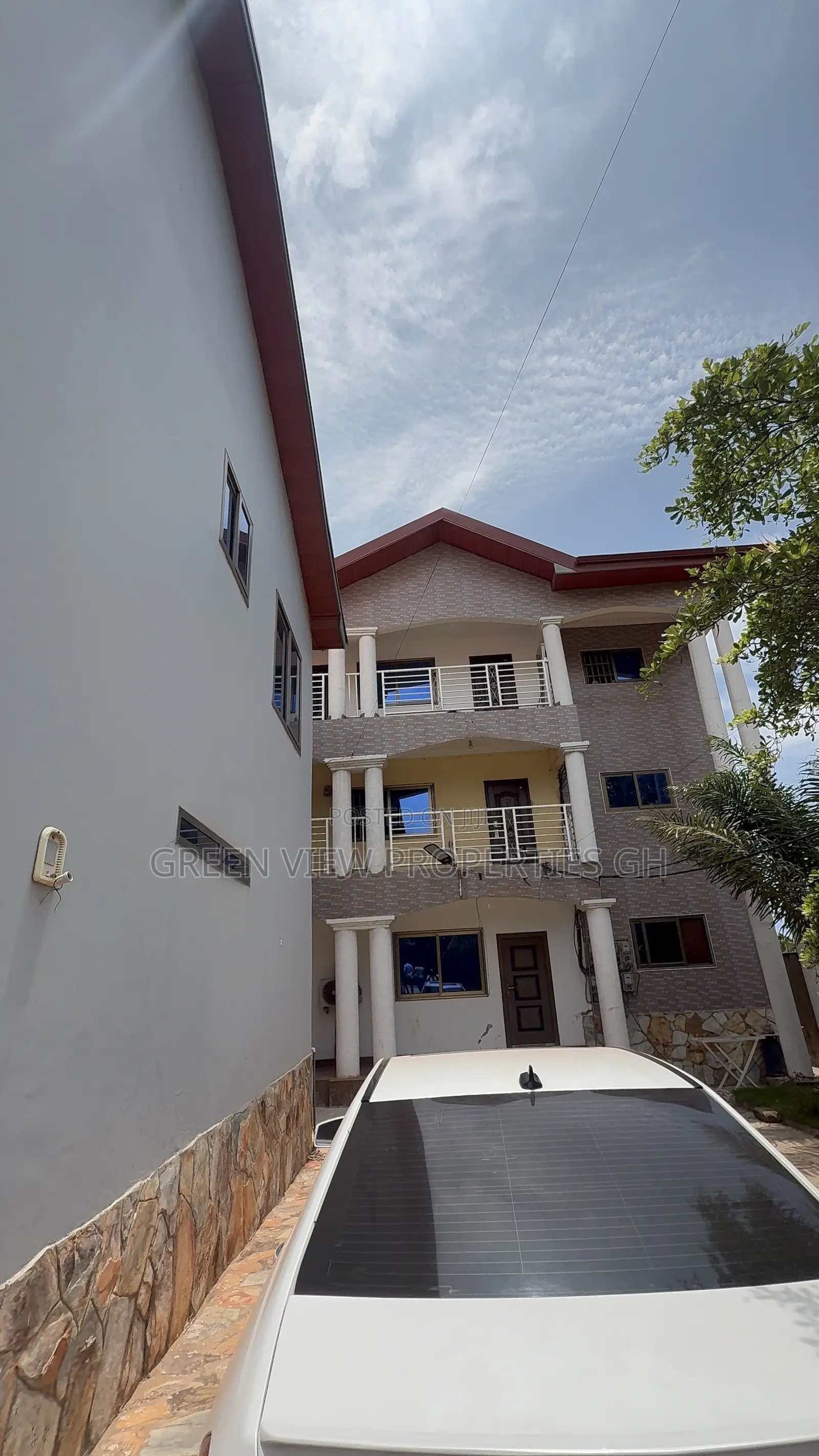 1bdrm Room & Parlour in West Hills Mall Area for rent