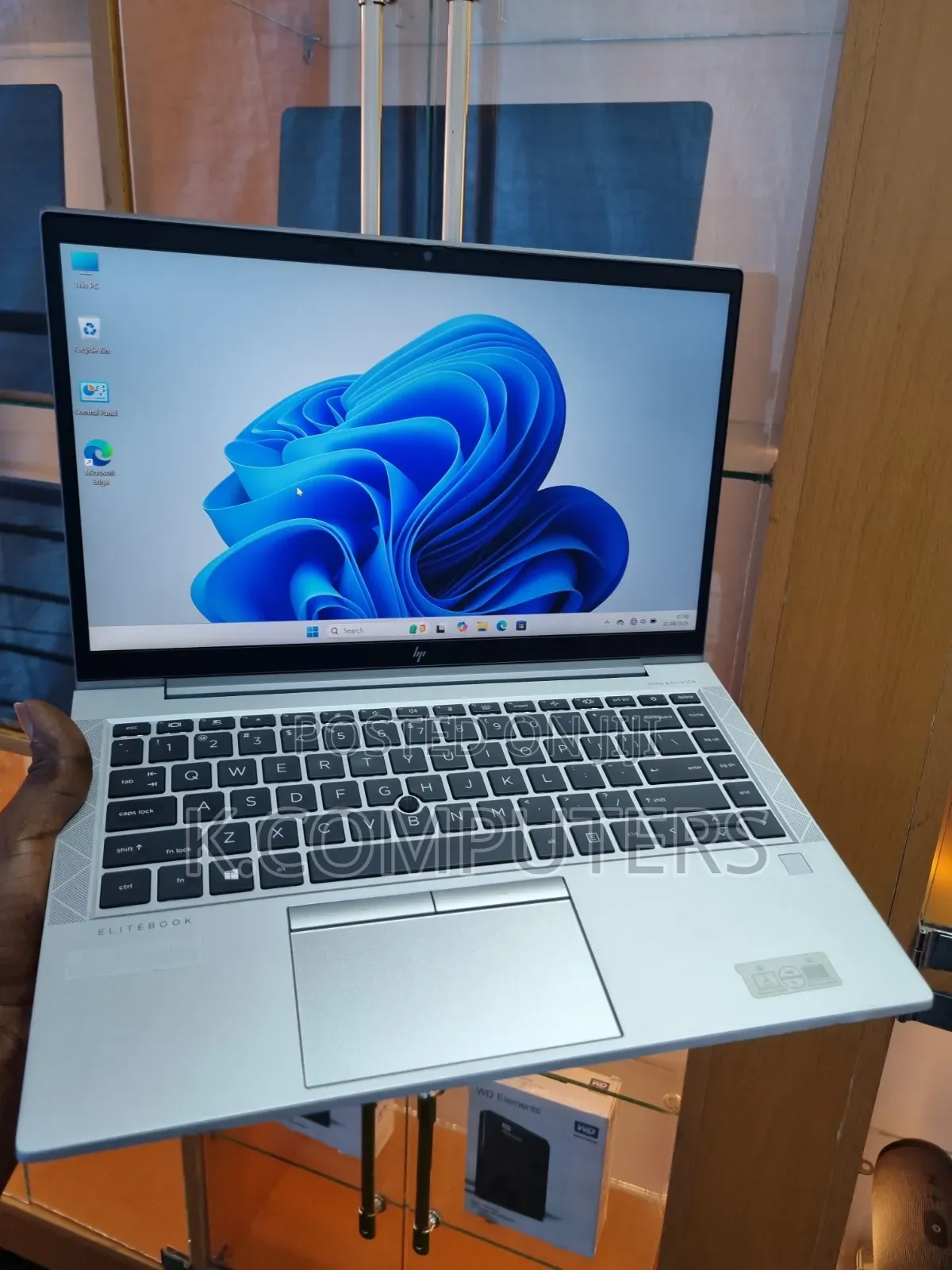 Laptop HP EliteBook 845 G7 8GB AMD Ryzen 7 SSD 256GB