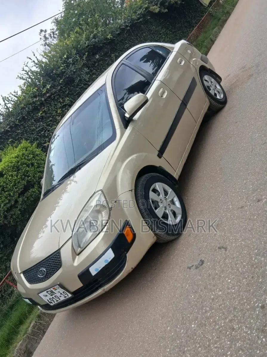Kia Rio 2009 Gold