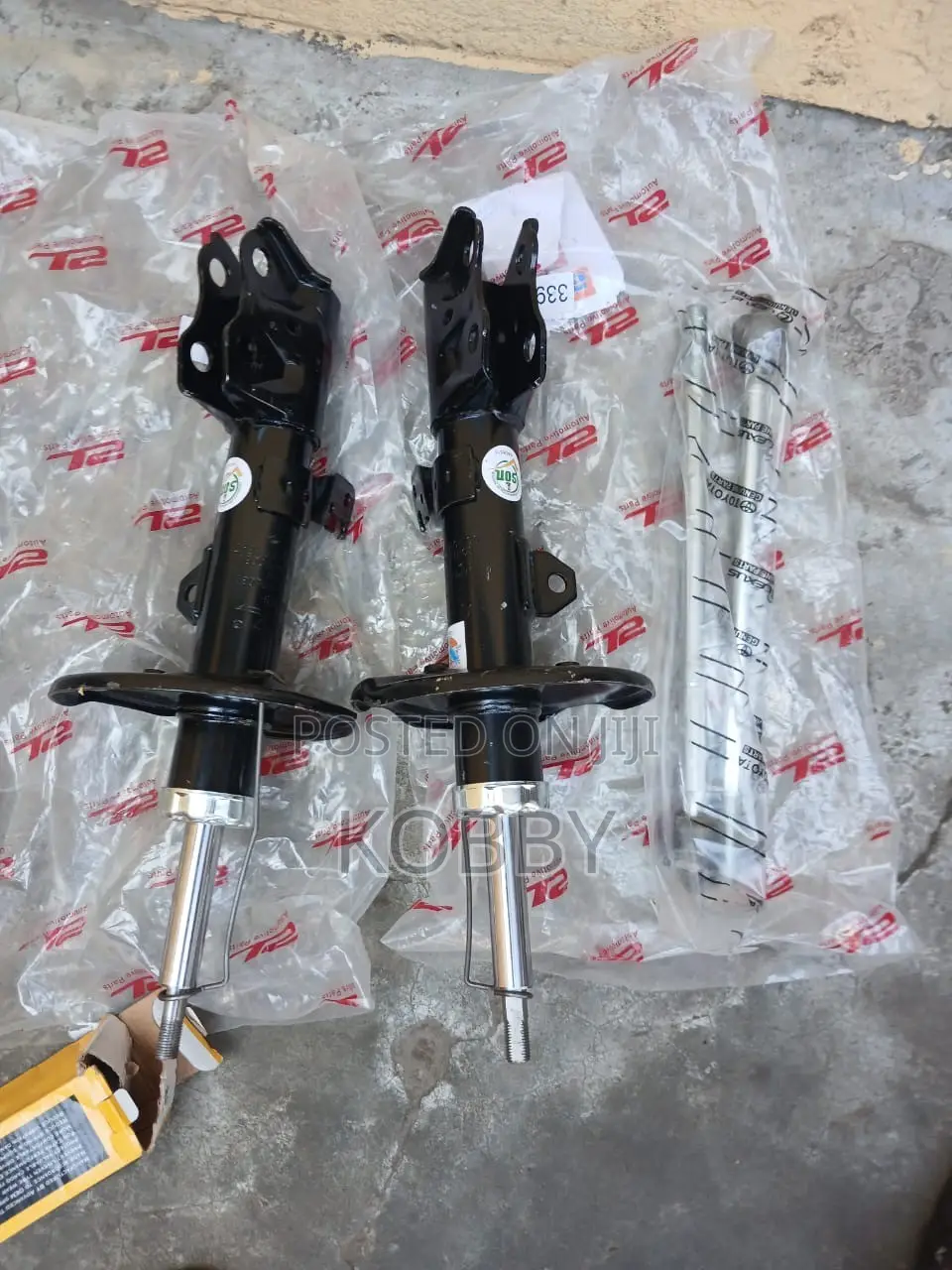 Corolla S /LE /CE 2002,2003,2004,2005,2006,2007 Front Shocks Absorbers
