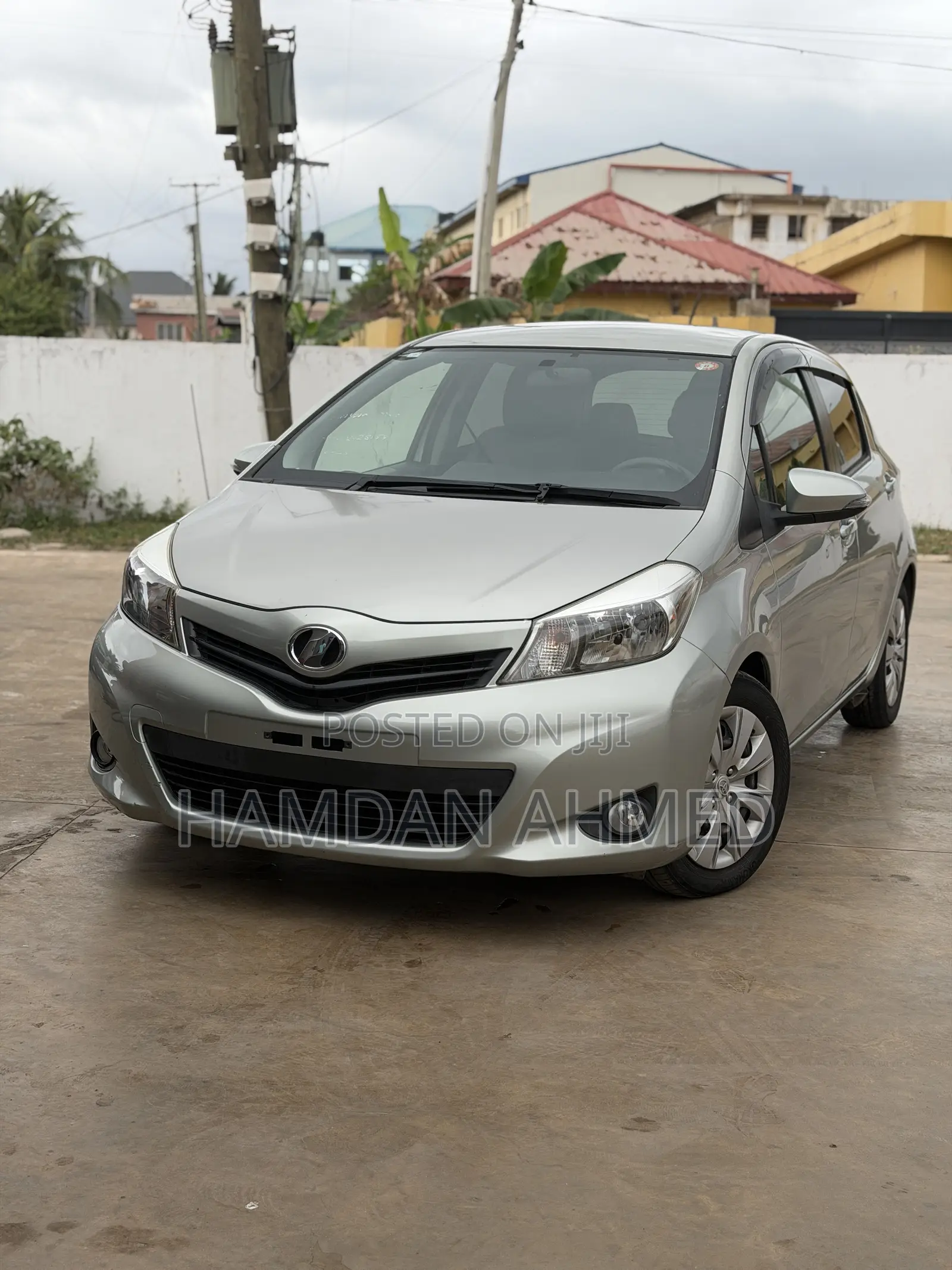 Toyota Vitz 1.3 FWD 5dr 2012 Green