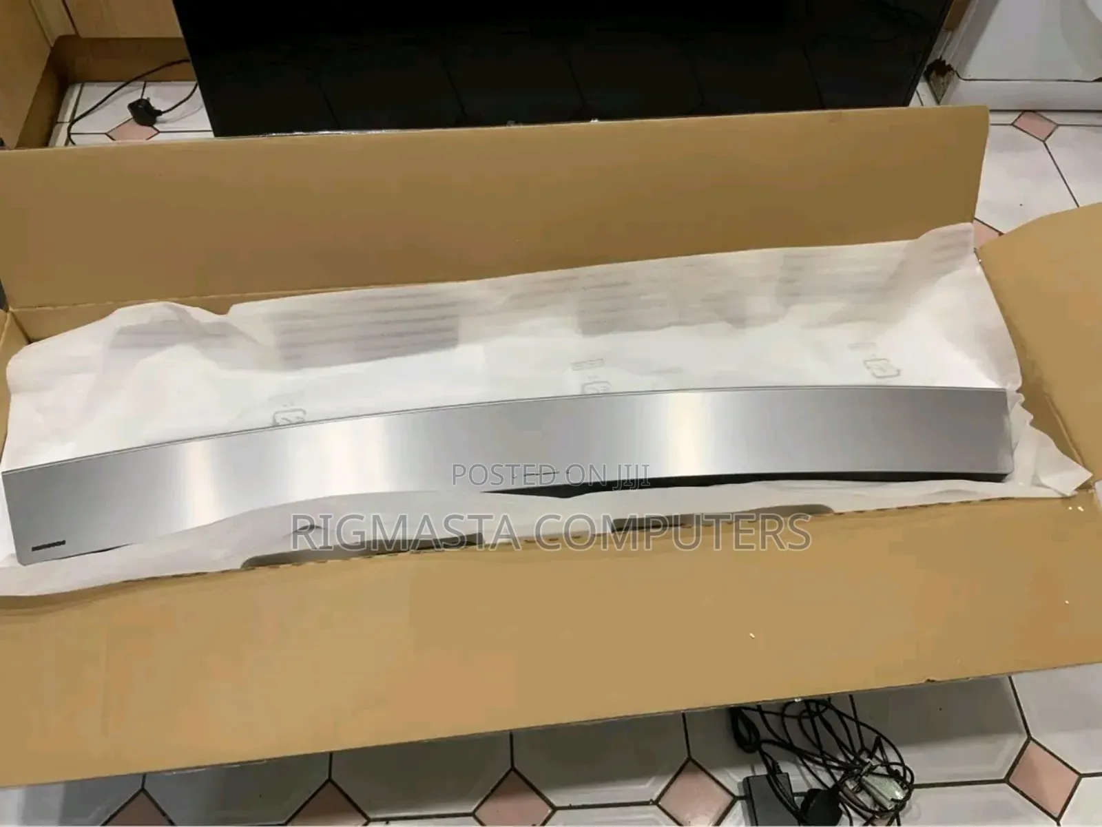 Brand New Samsung Bar