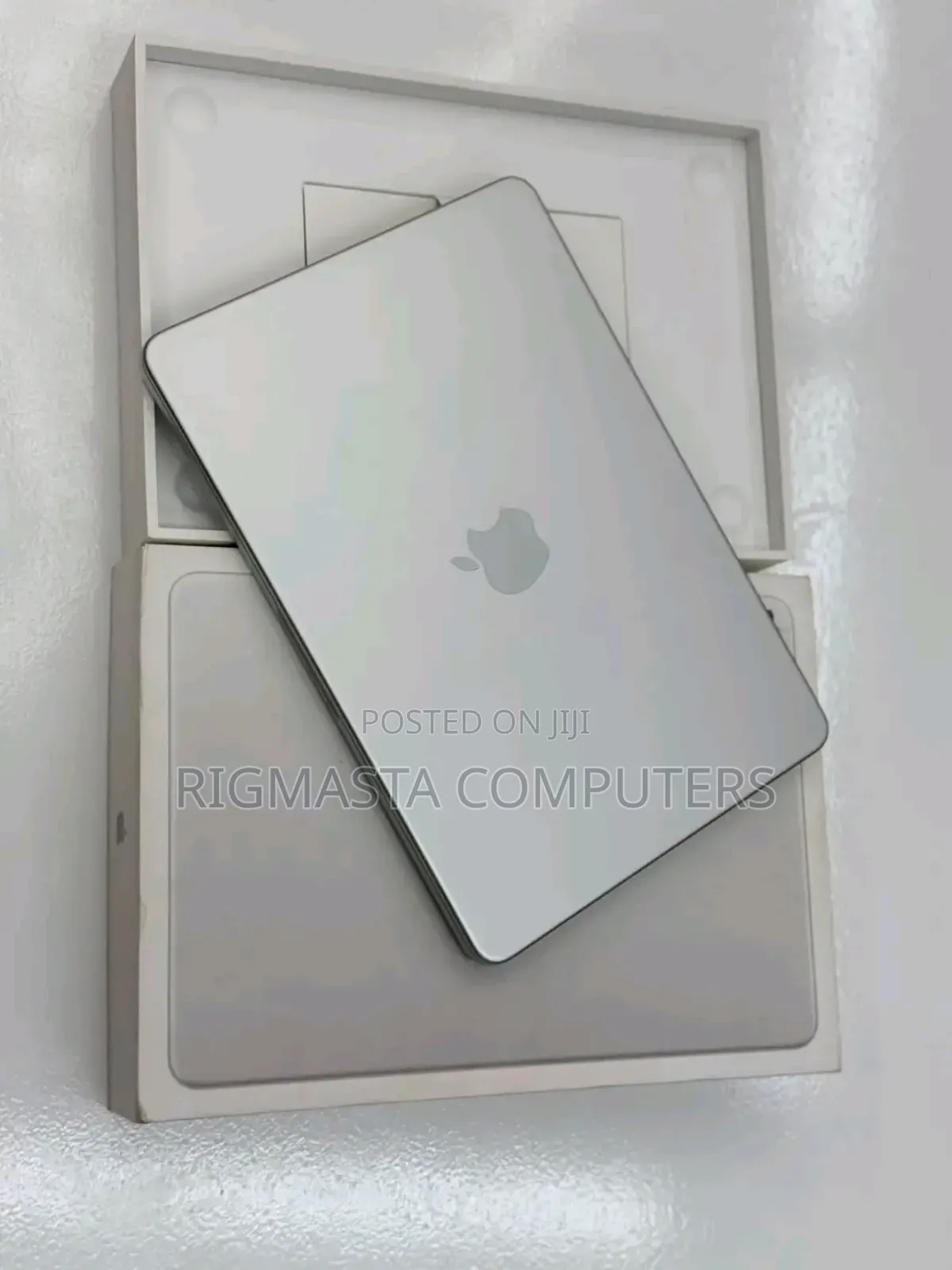 New Laptop Apple MacBook Neo 2026 8GB Apple M5 SSD 512GB