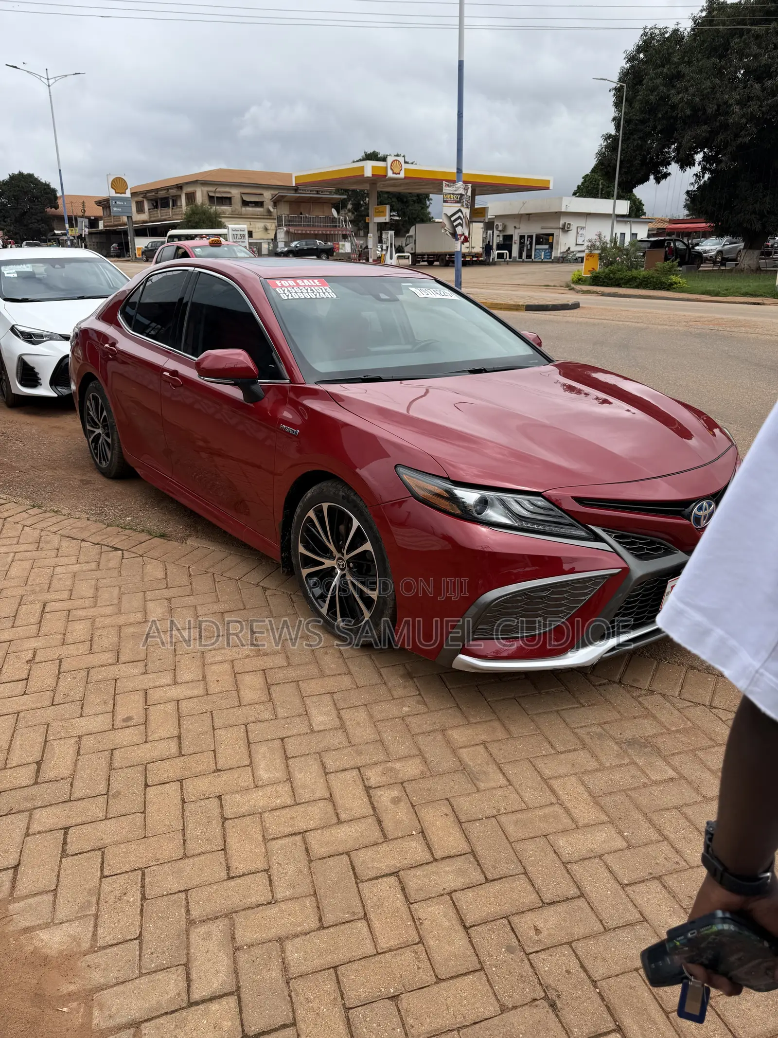 Toyota Camry Hybrid XSE 2023 Red