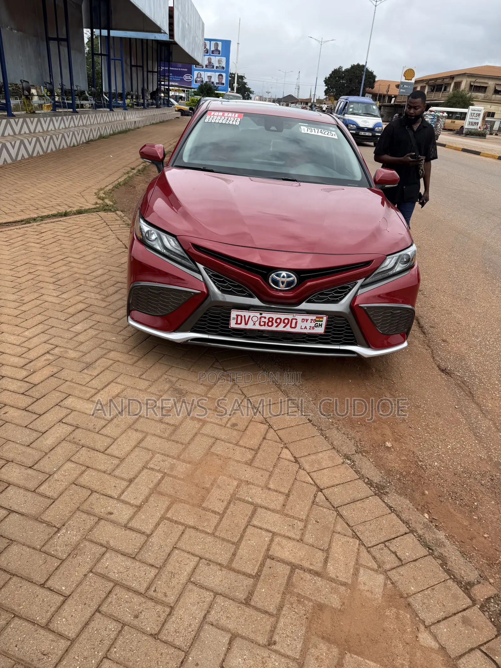 Toyota Camry Hybrid XSE 2023 Red