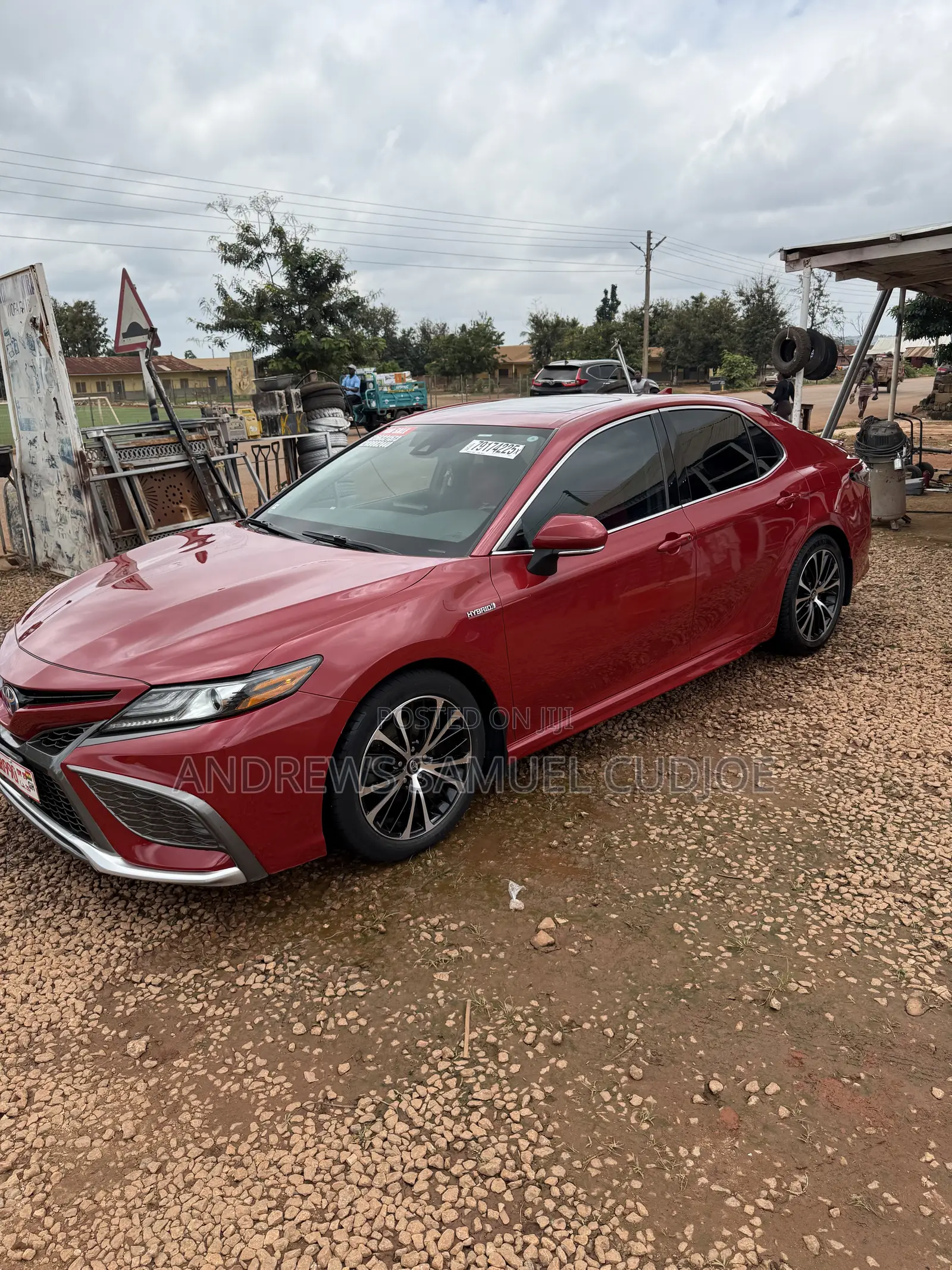 Toyota Camry Hybrid XSE 2023 Red
