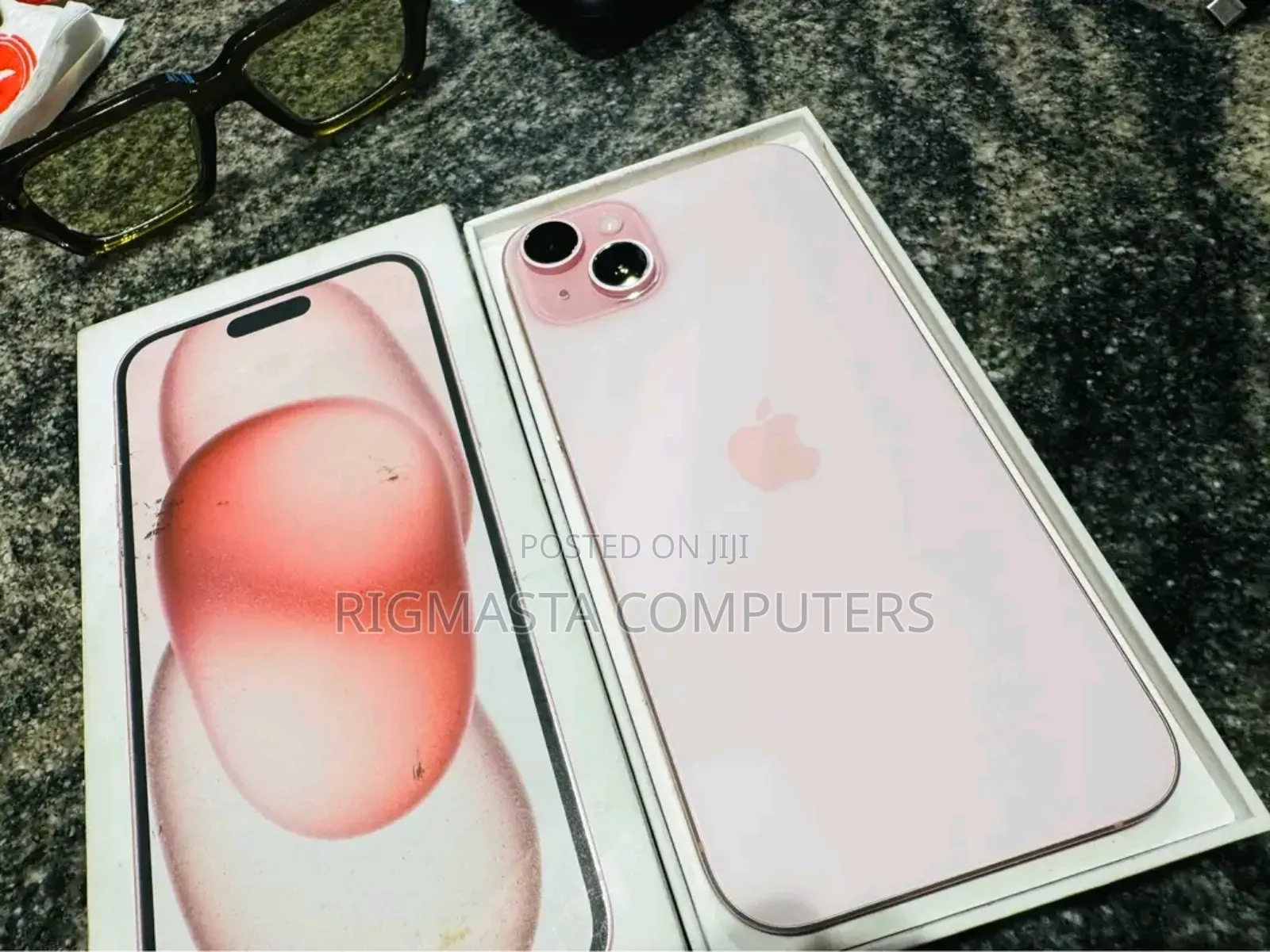 New Apple iPhone 15 256 GB Pink