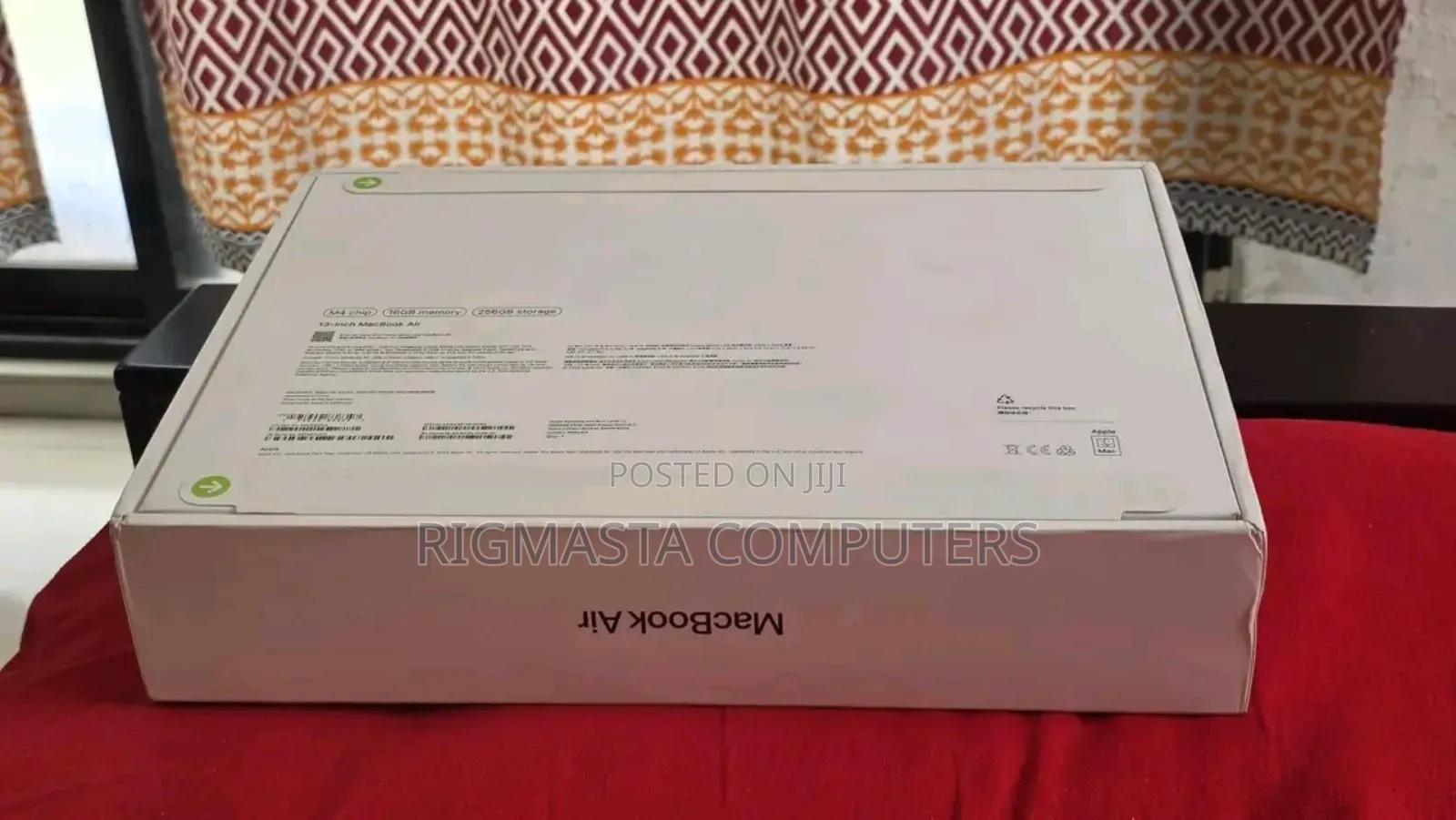 New Laptop Apple MacBook Air 2025 M4 16GB Apple M4 SSD 256GB