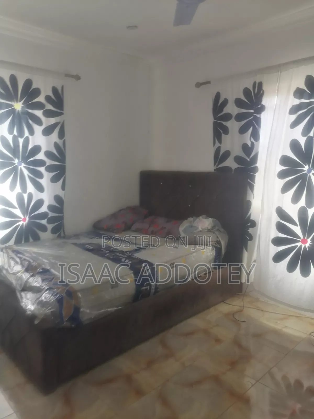 1bdrm Apartment in Chamber And Hall, Baatsona Total for rent