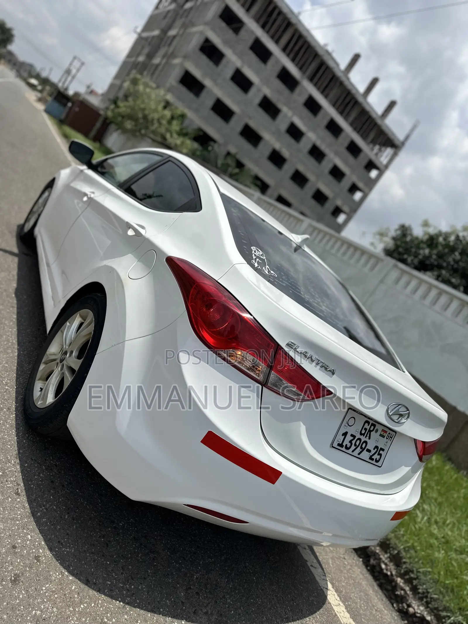 Hyundai Elantra Limited Sedan FWD (1.8L 4cyl 6A) 2013 White