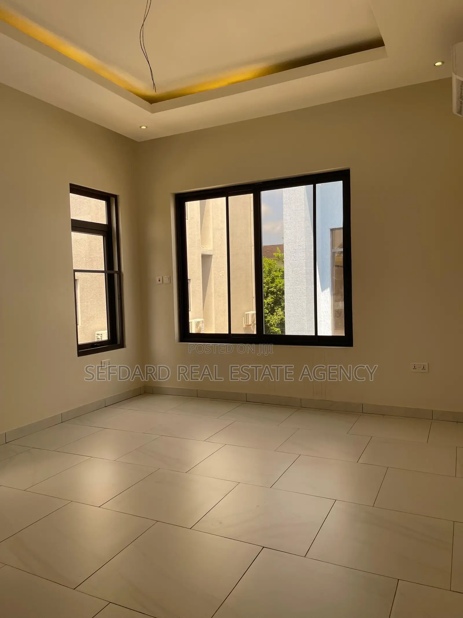 3bdrm Townhouse / Terrace in Sefdard Properties, Abelemkpe for rent