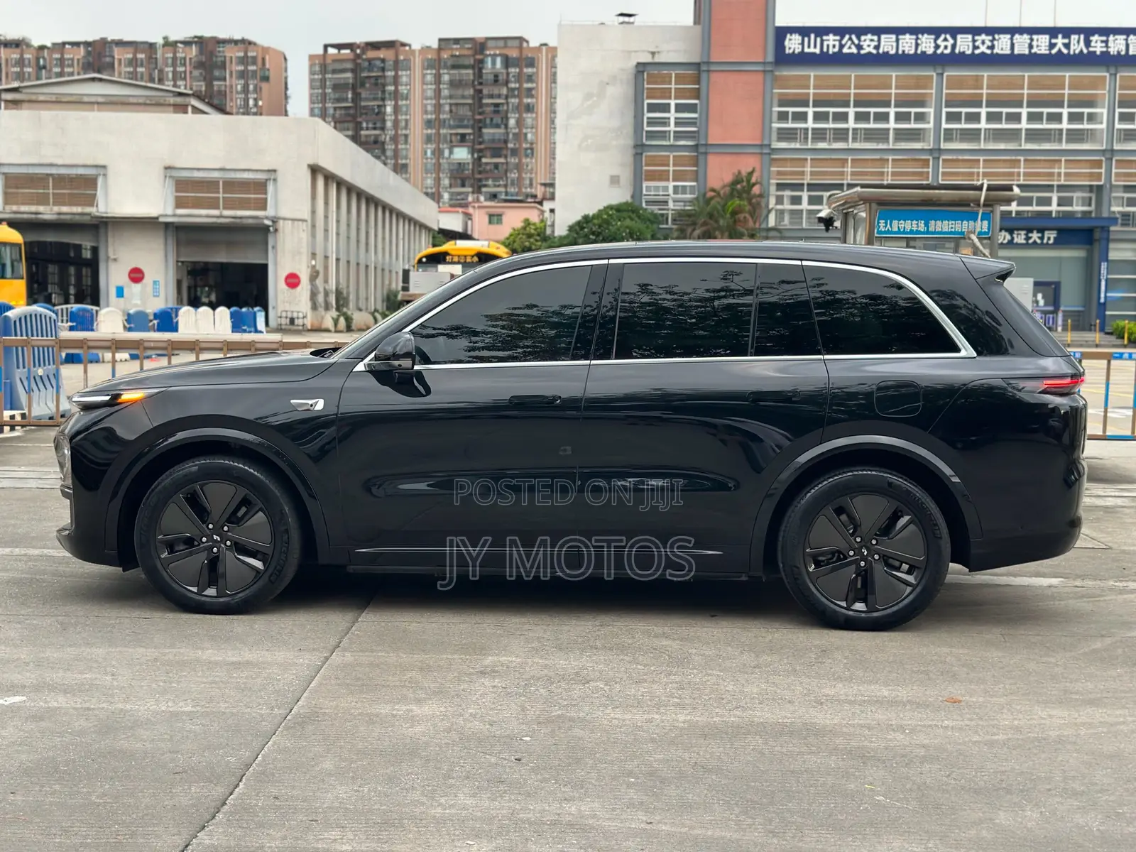 Li Auto L8 2024 Black