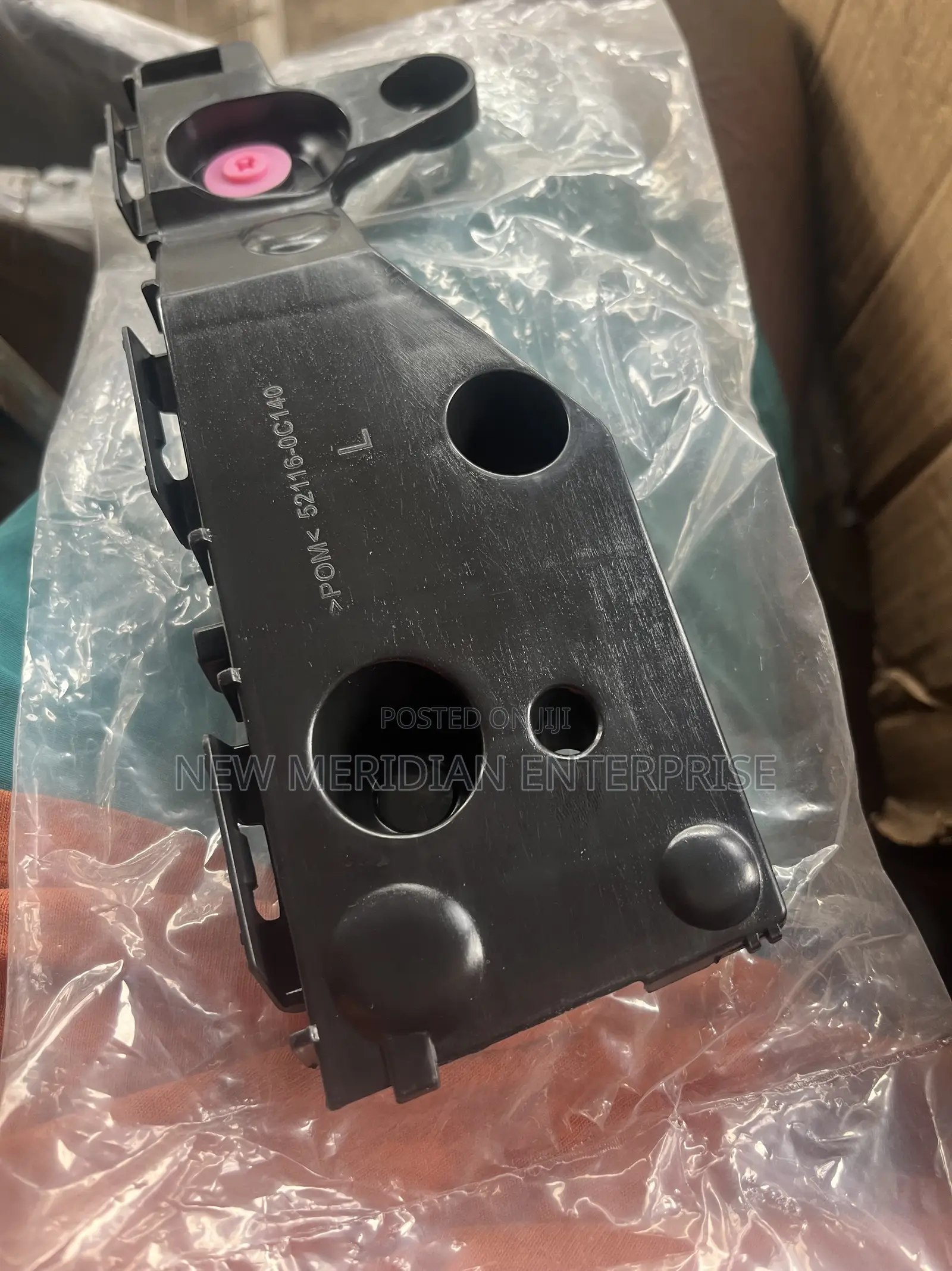 Tundra 2023,2024 and 2025 Fender Locker/Bracket Pair Available