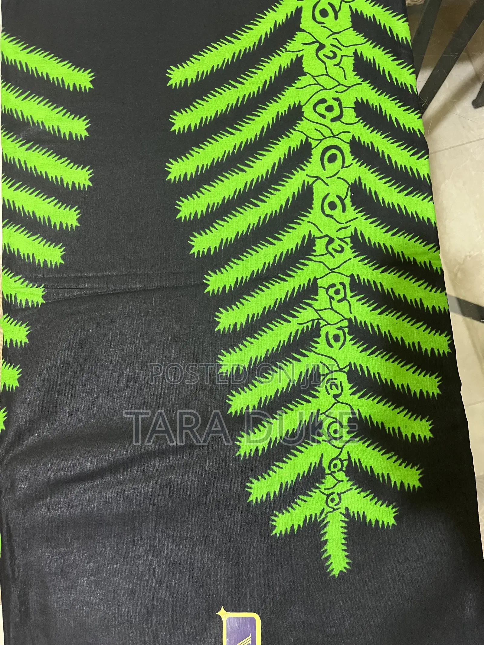 A Sleek African Pint Fabric