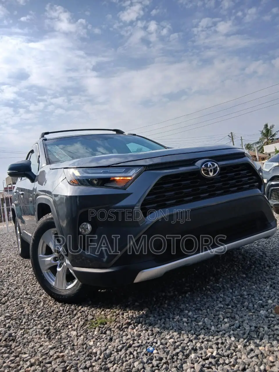 Toyota RAV4 XLE Premium AWD 2024 Gray