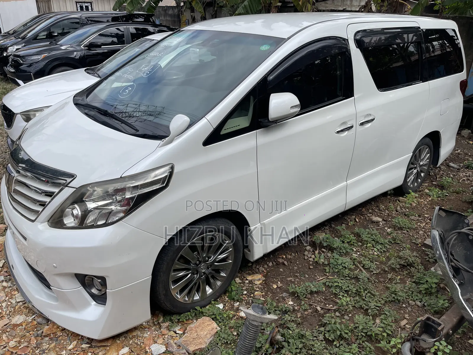 Toyota Alphard 2.4 Petrol AWD 2013 White