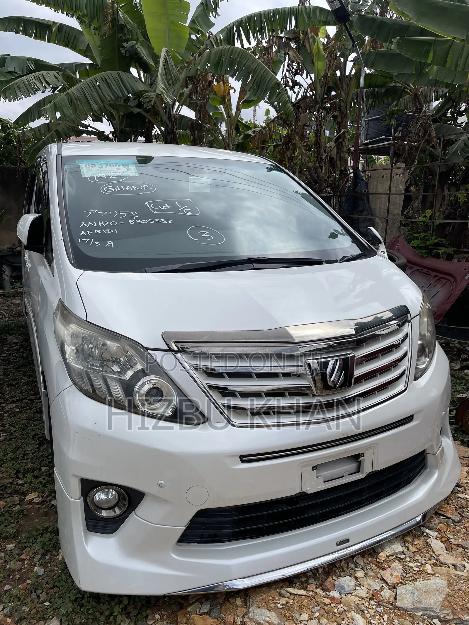 Toyota Alphard 2.4 Petrol AWD 2013 White