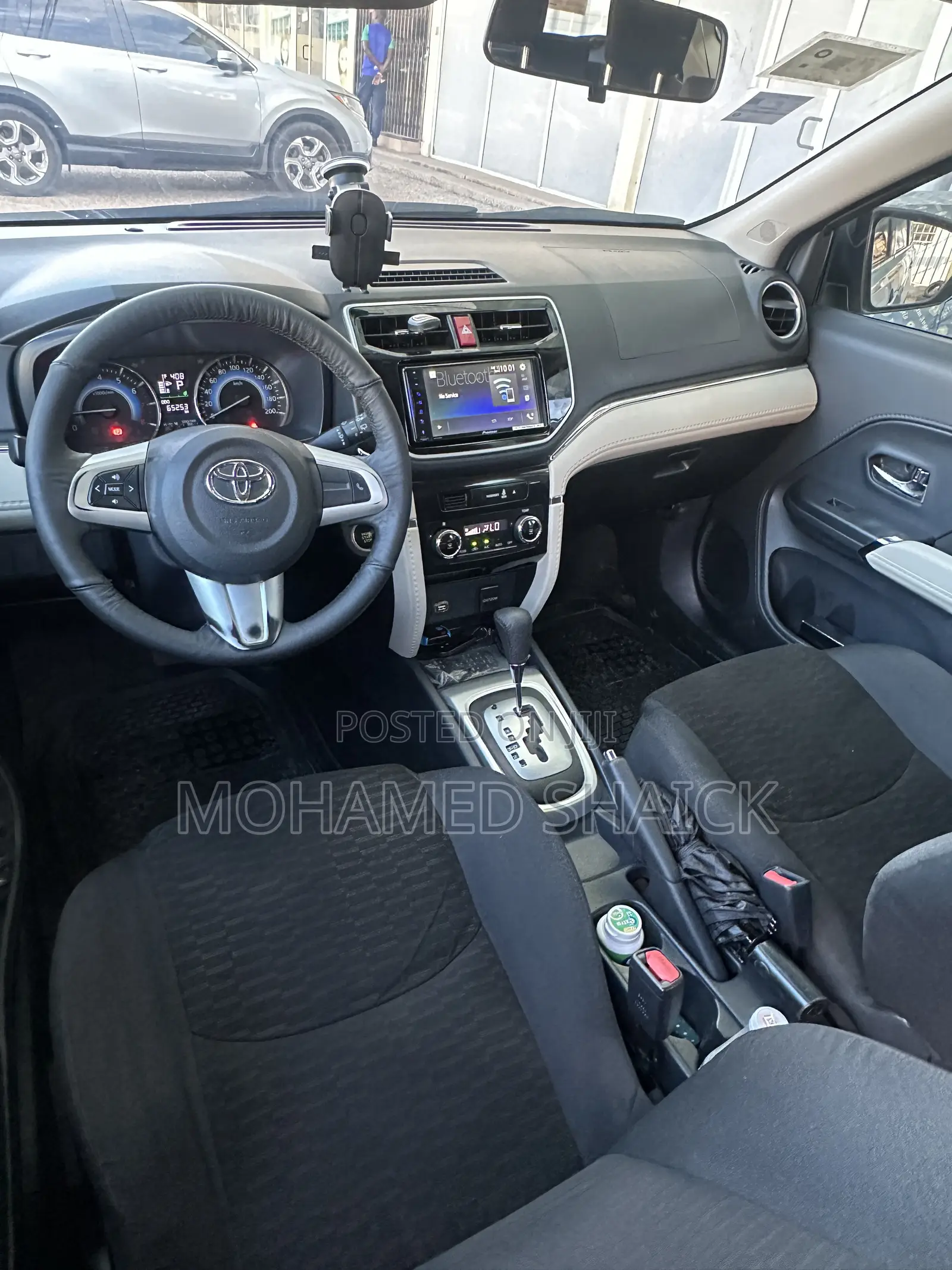 Toyota Rush 2020 Silver