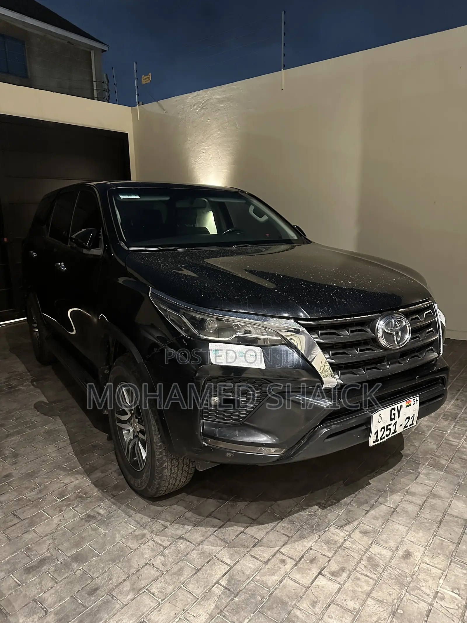 Toyota Fortuner 2021 Black