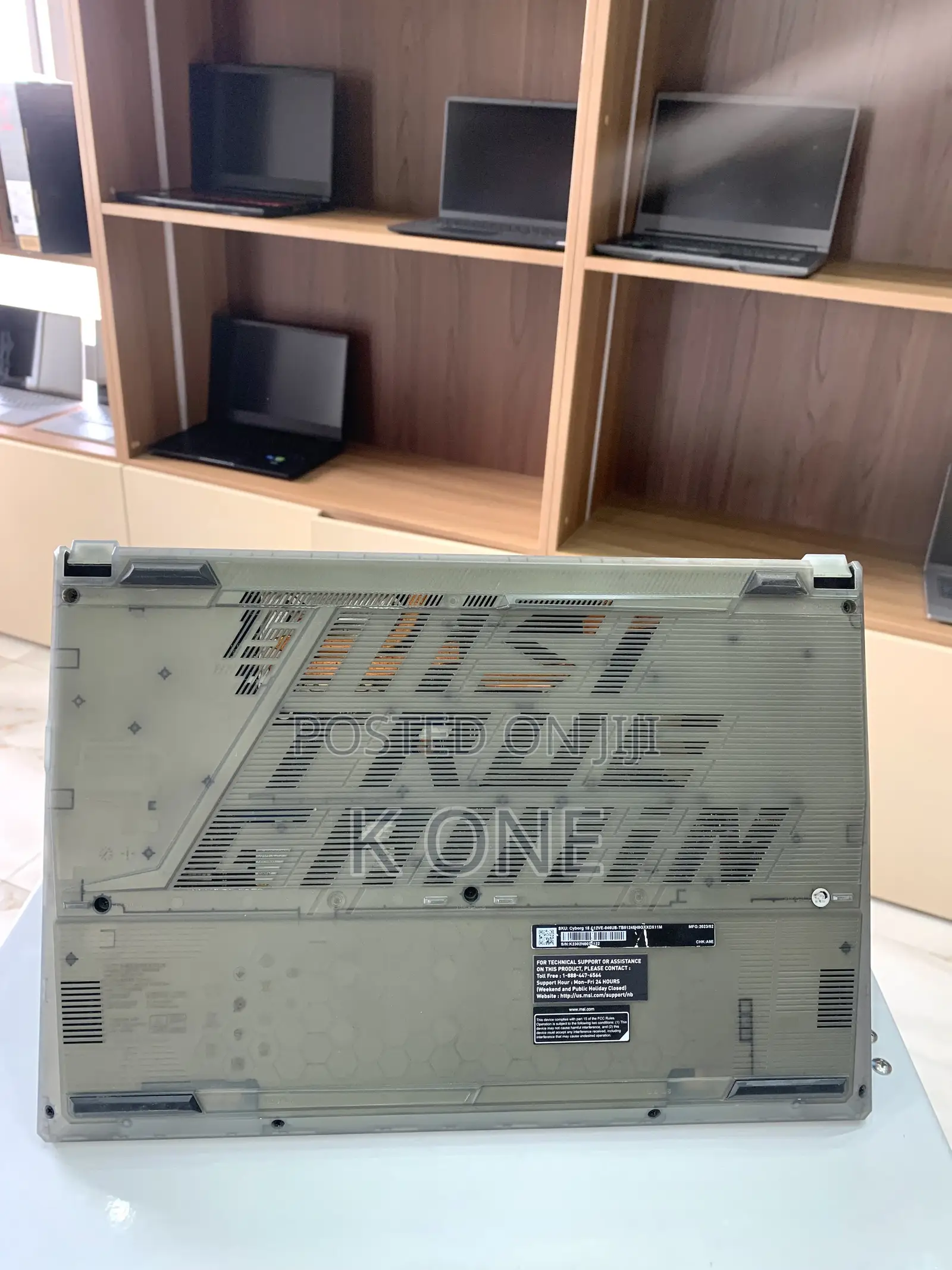 Laptop MSI Cyborg 15 8GB Intel Core i5 SSD 512GB