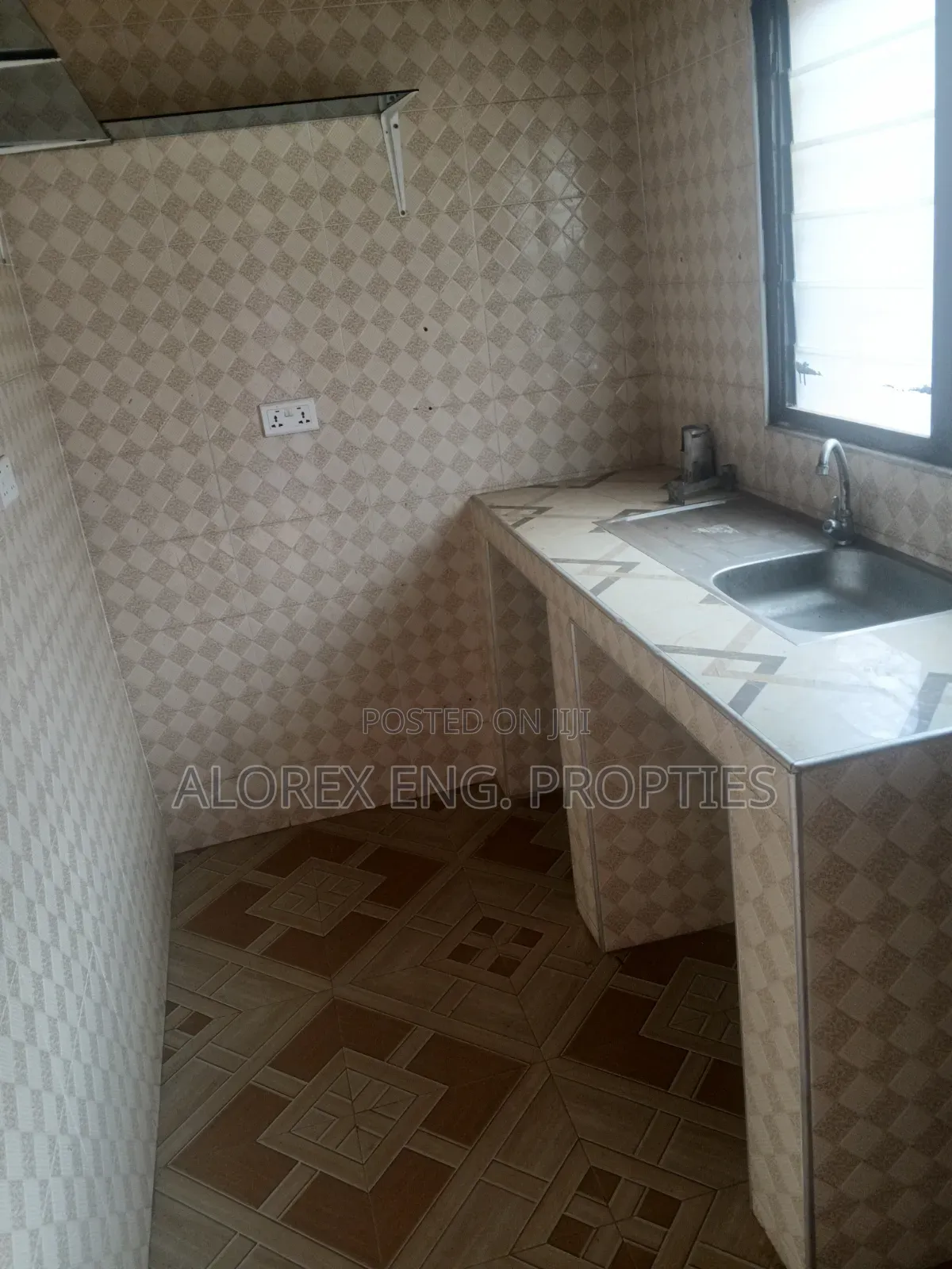 1bdrm Apartment in Chamber Self, Frafraha for rent