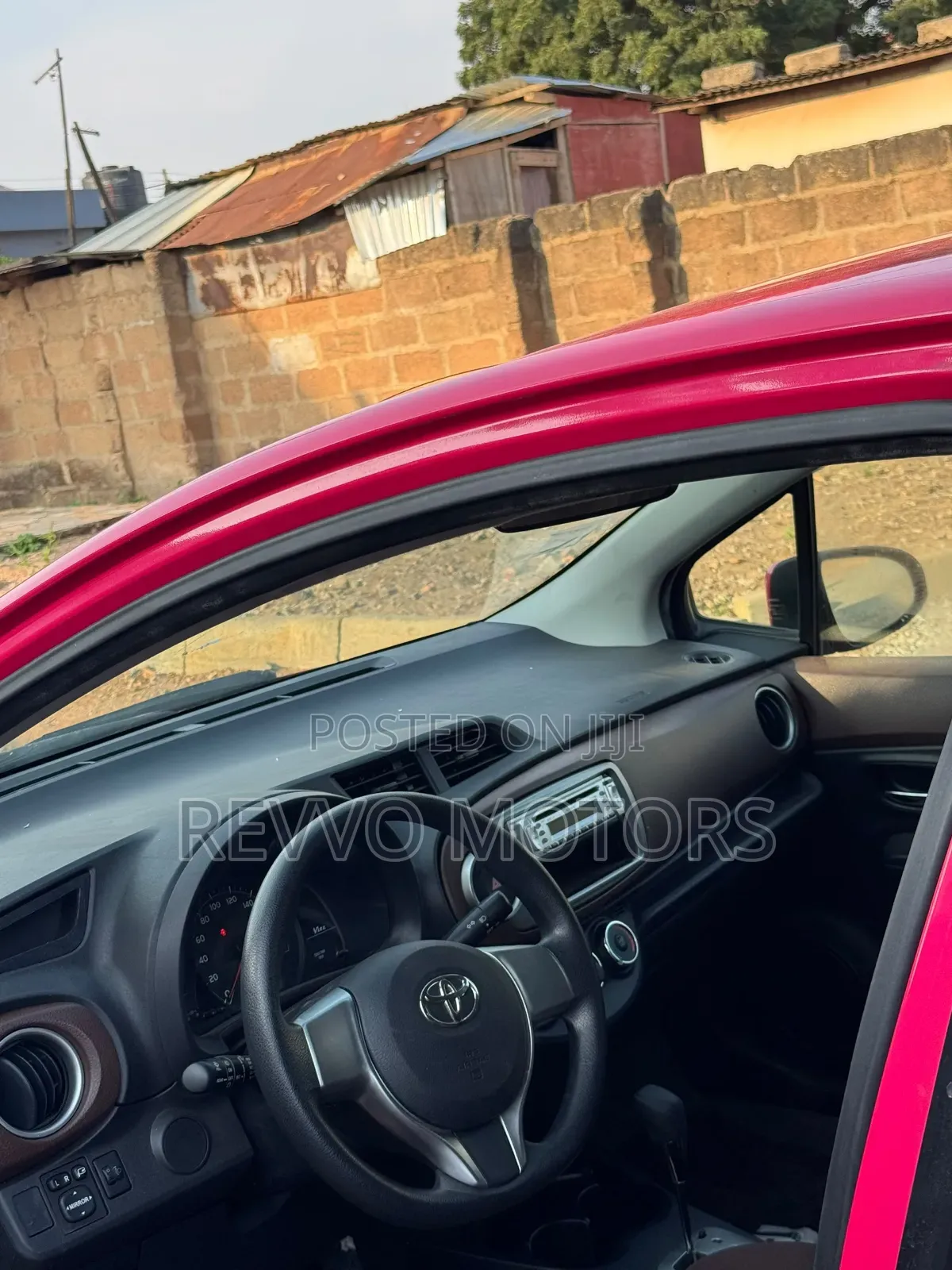 Toyota Vitz 2011 Pink