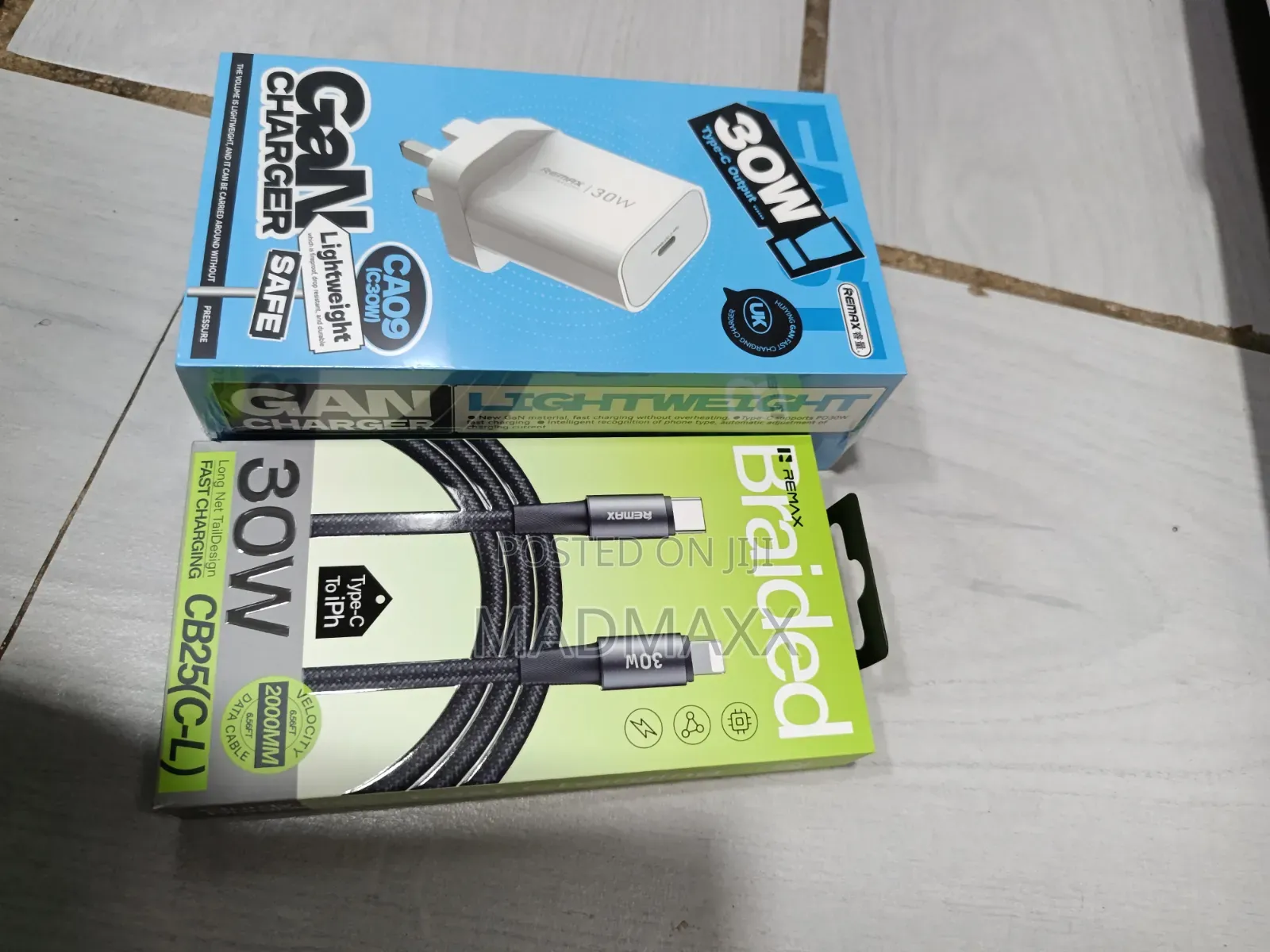 iPhone Complete Charger C to Lightning