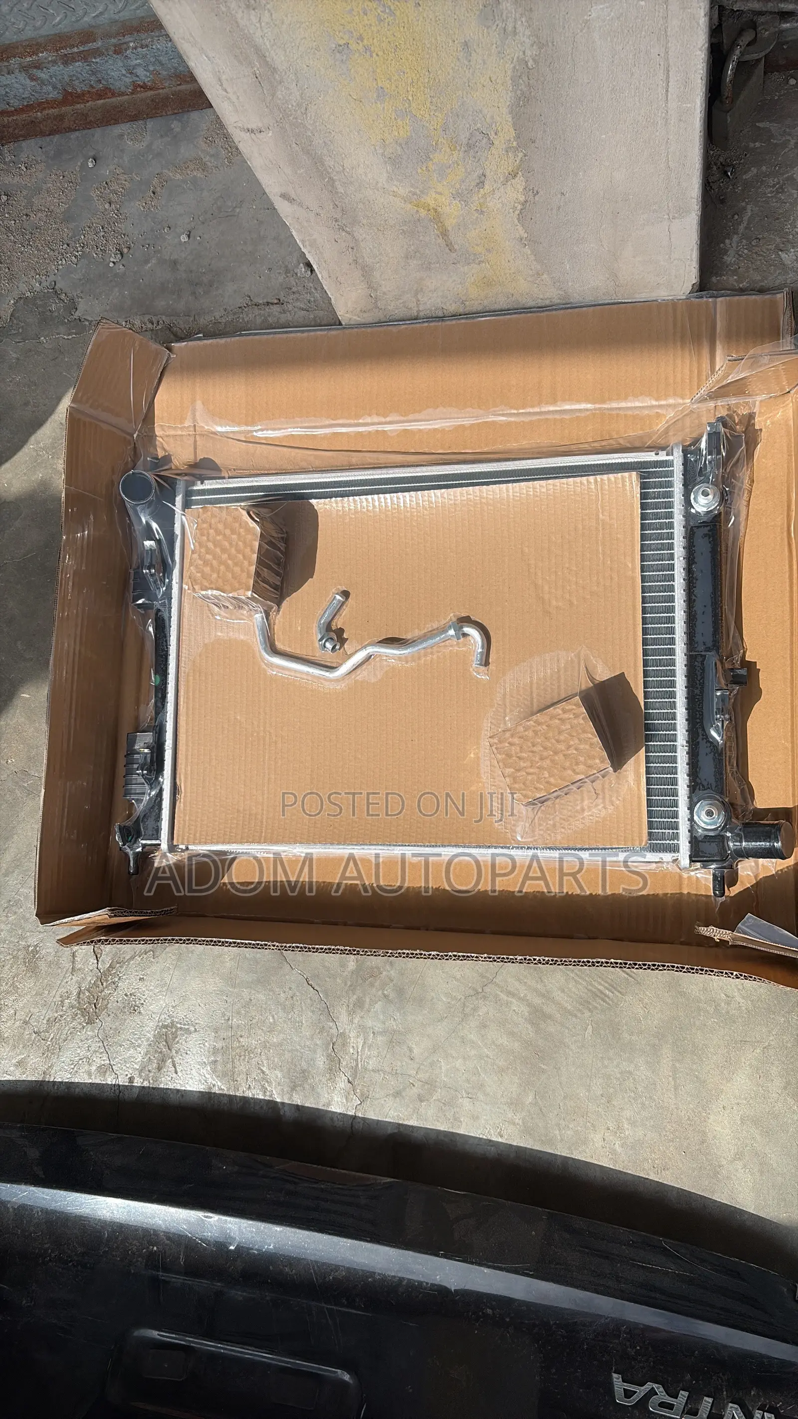 Hyundai Veloster Water Tank Radiator 2011 2012 2013 2014 2015 2016
