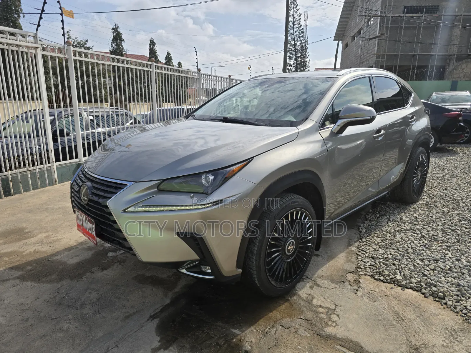 Lexus NX 300 FWD 2021
