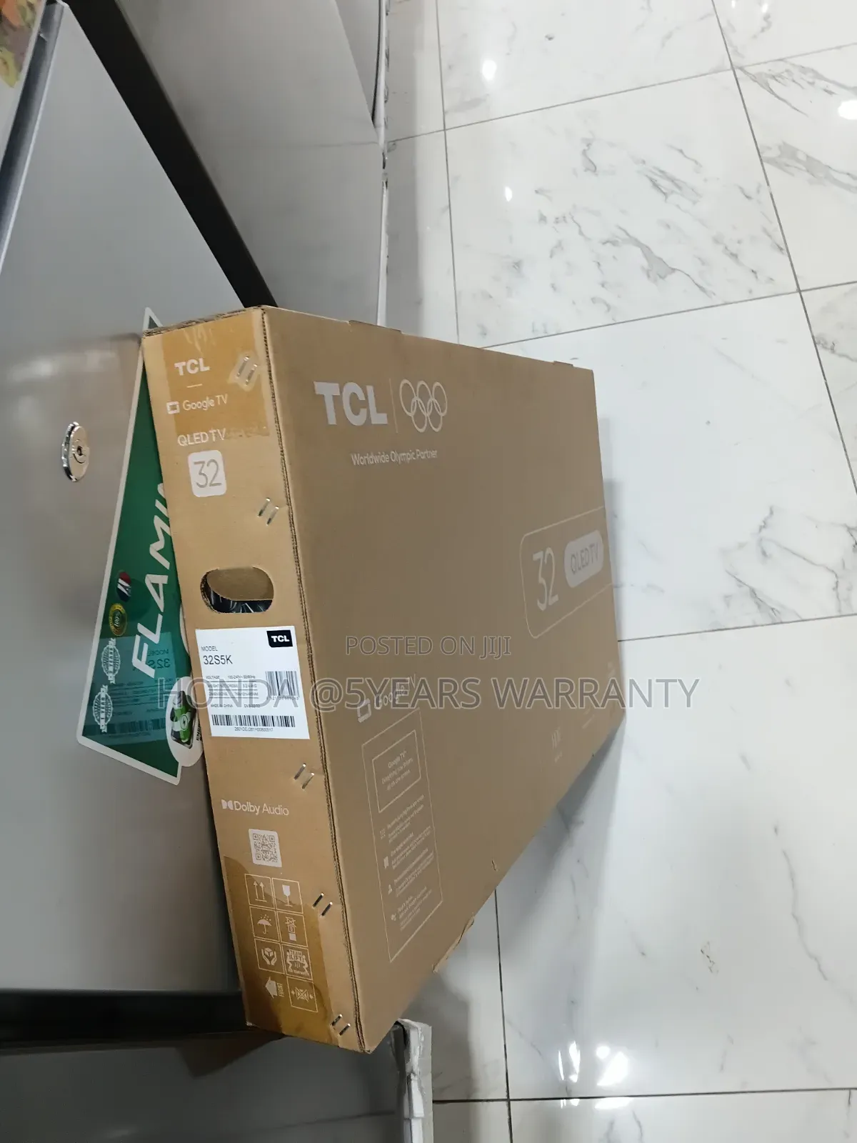 Smart, Slim, Stunninv TCL
