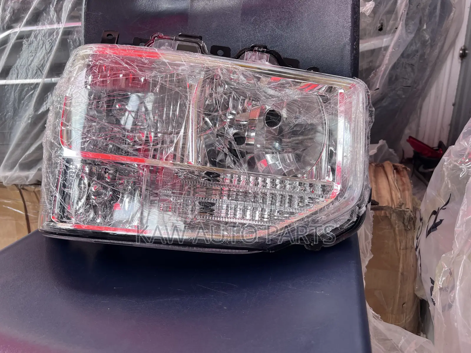 2017,2018,2019,202,2021,2022,2023 Headlight for Toyota Coaster