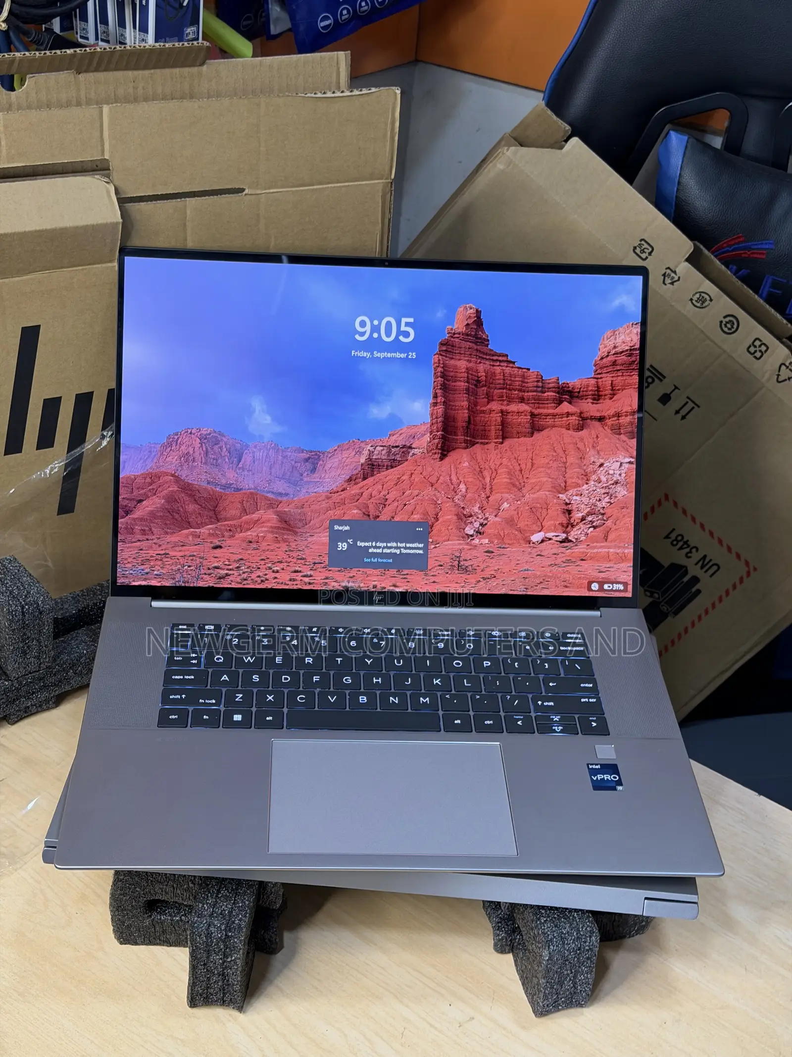 New Laptop HP ZBook 16 Studio G10 16GB Intel Core i9 SSD 1T