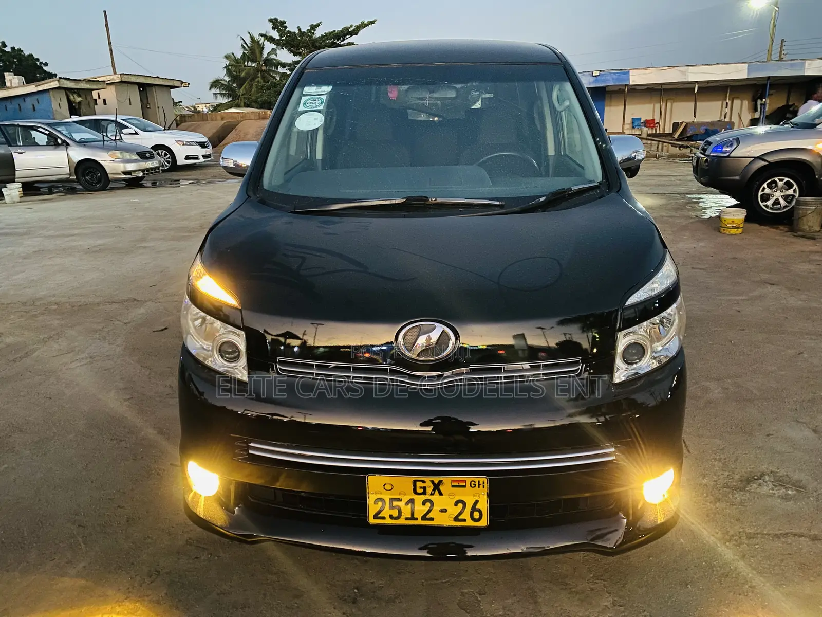 Toyota Voxy X 2WD 8-Seater 2011 Black