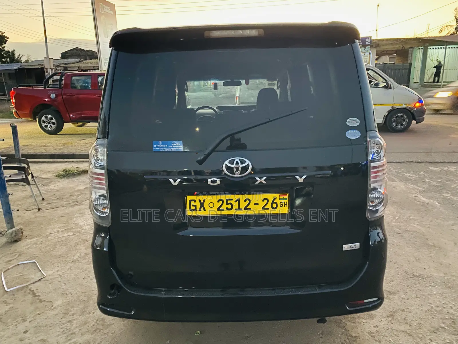Toyota Voxy X 2WD 8-Seater 2011 Black