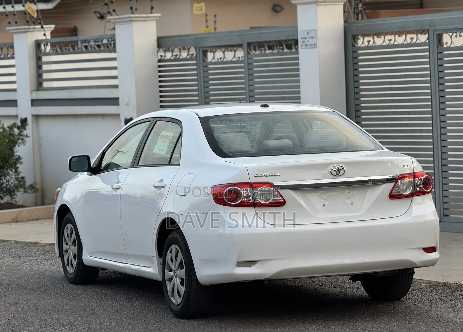 Toyota Corolla LE 4dr Sedan (1.8L 4cyl 4A) 2011 White