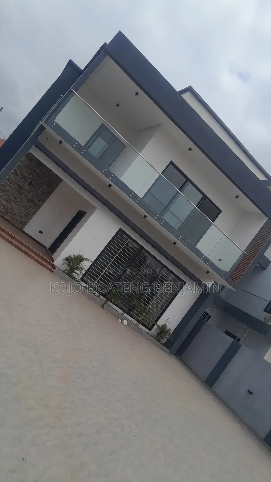 4bdrm House in Oyarifa Mall Area for sale