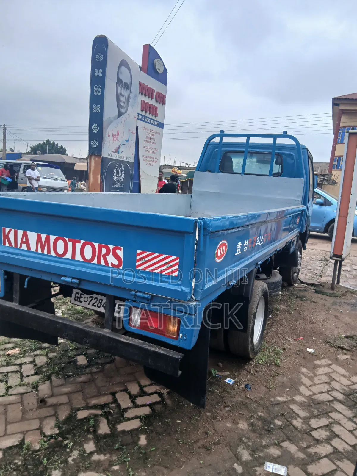 Strong and Neat Bongo Frontier With JT Engine