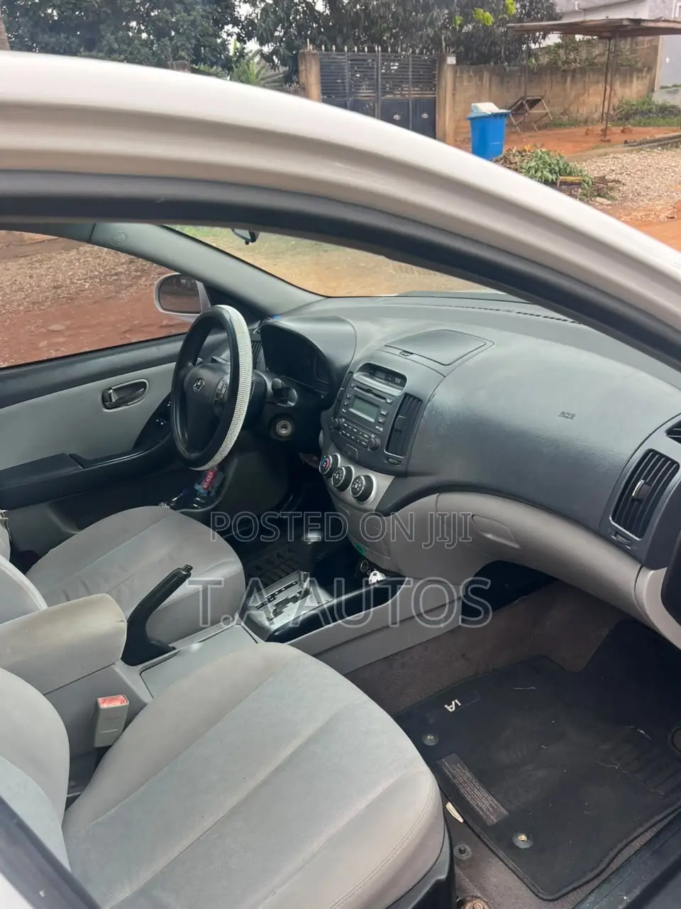 Hyundai Elantra SE 2010 White