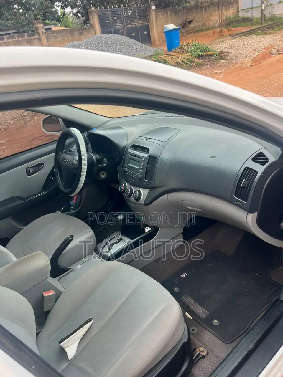 Hyundai Elantra SE 2010 White