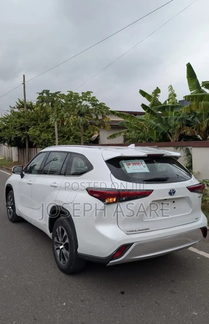 Toyota Highlander XLE 2022 White
