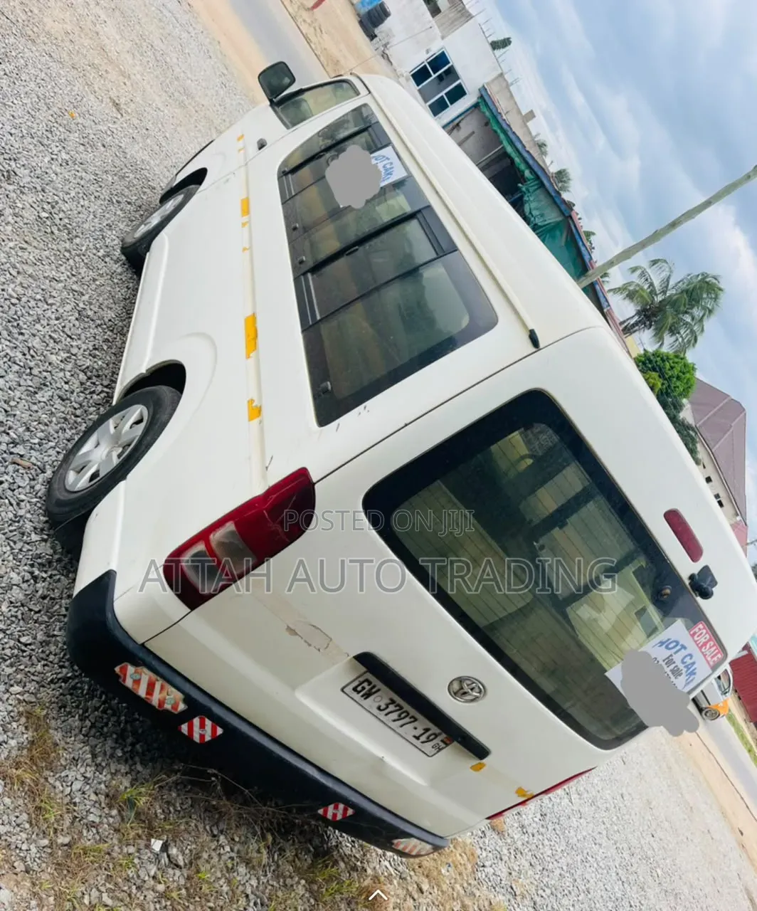 Toyota HiAce 2010 White