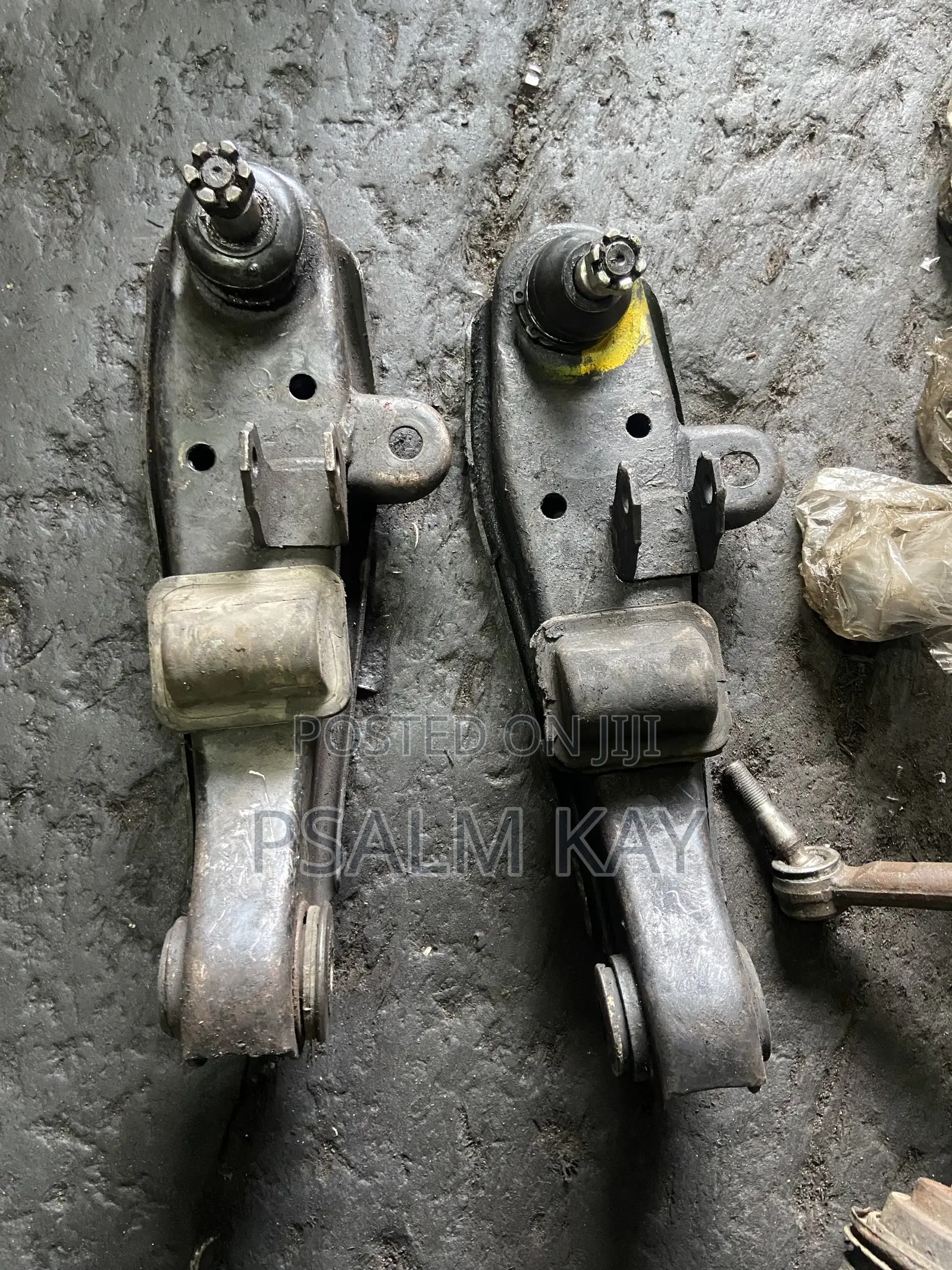 Hyundai Grace / H100 Lower Arm / Control Arm 1998-2018 - Korea Used