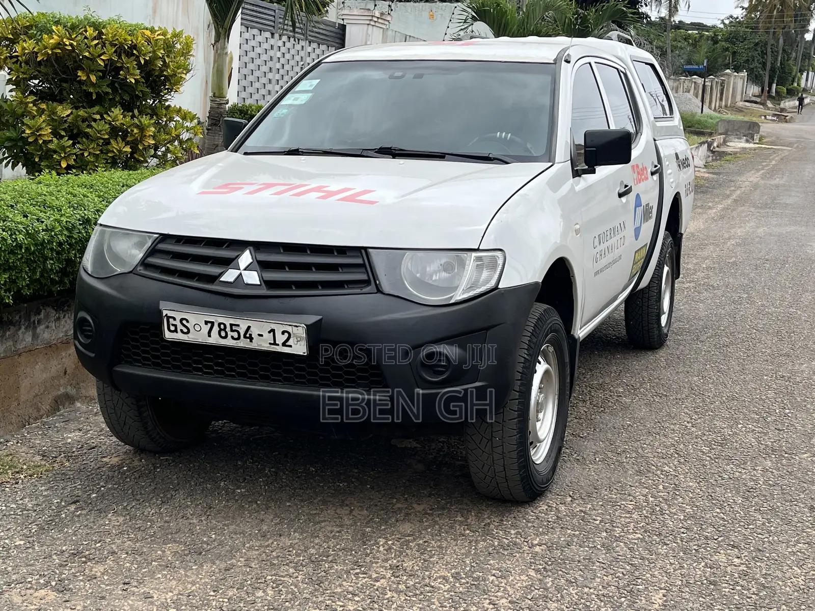 Mitsubishi L200 Double Cab 2.5 136hp 4WD 2012 White