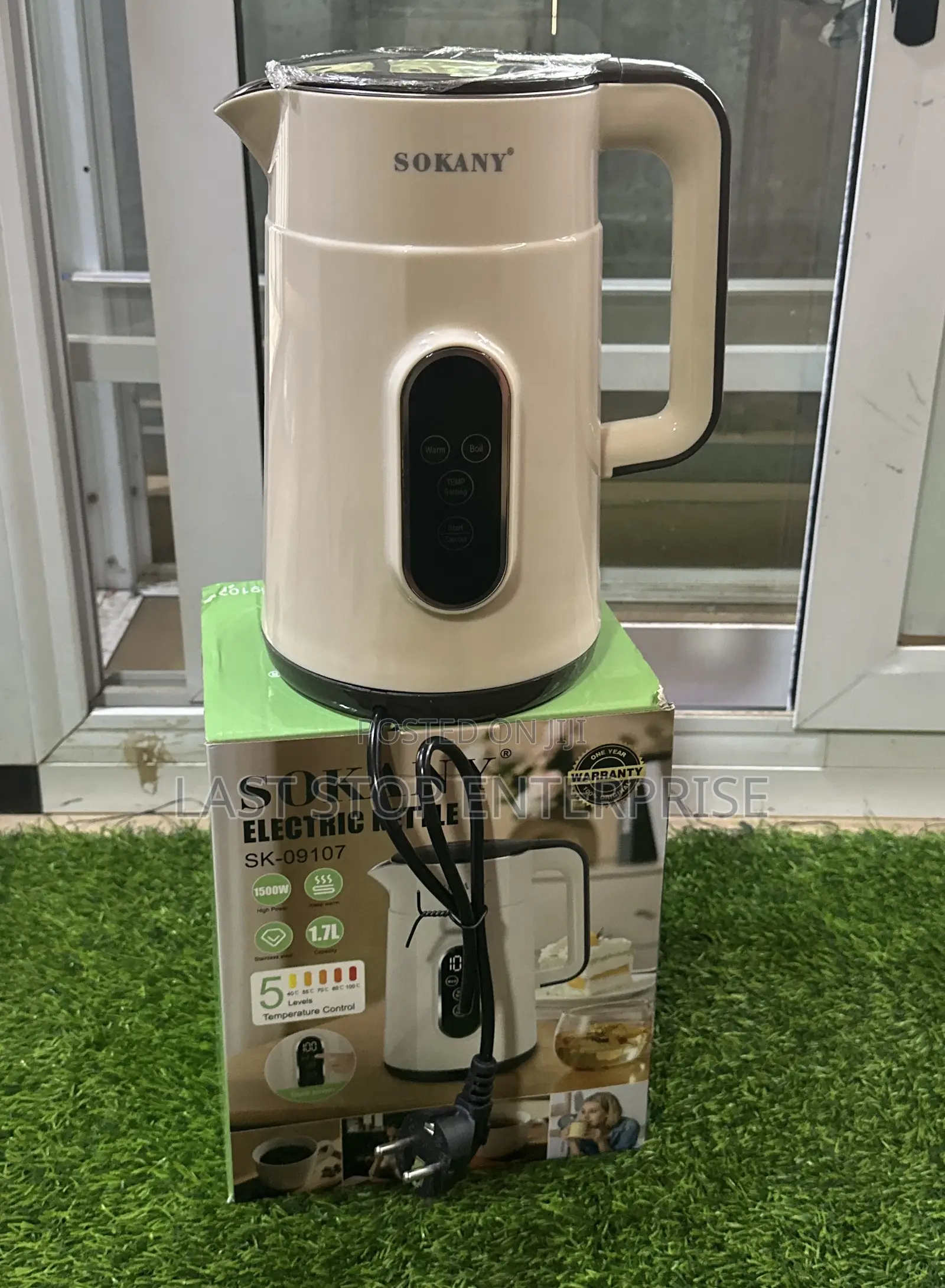 Quality and Classic Electric Kettle (1.7 Litrres)