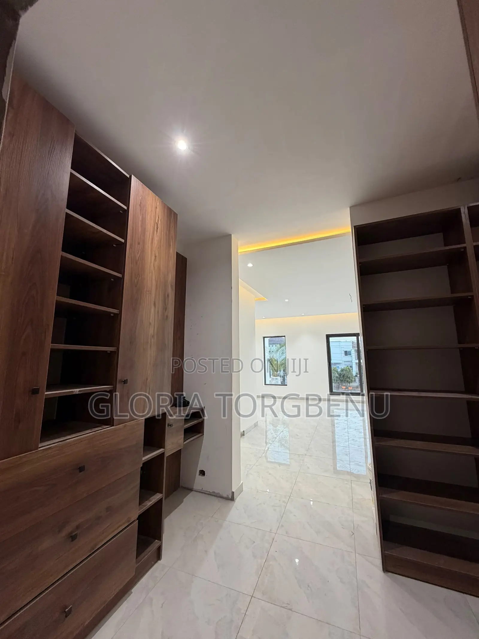4bdrm House in Ashaley Botwe for sale