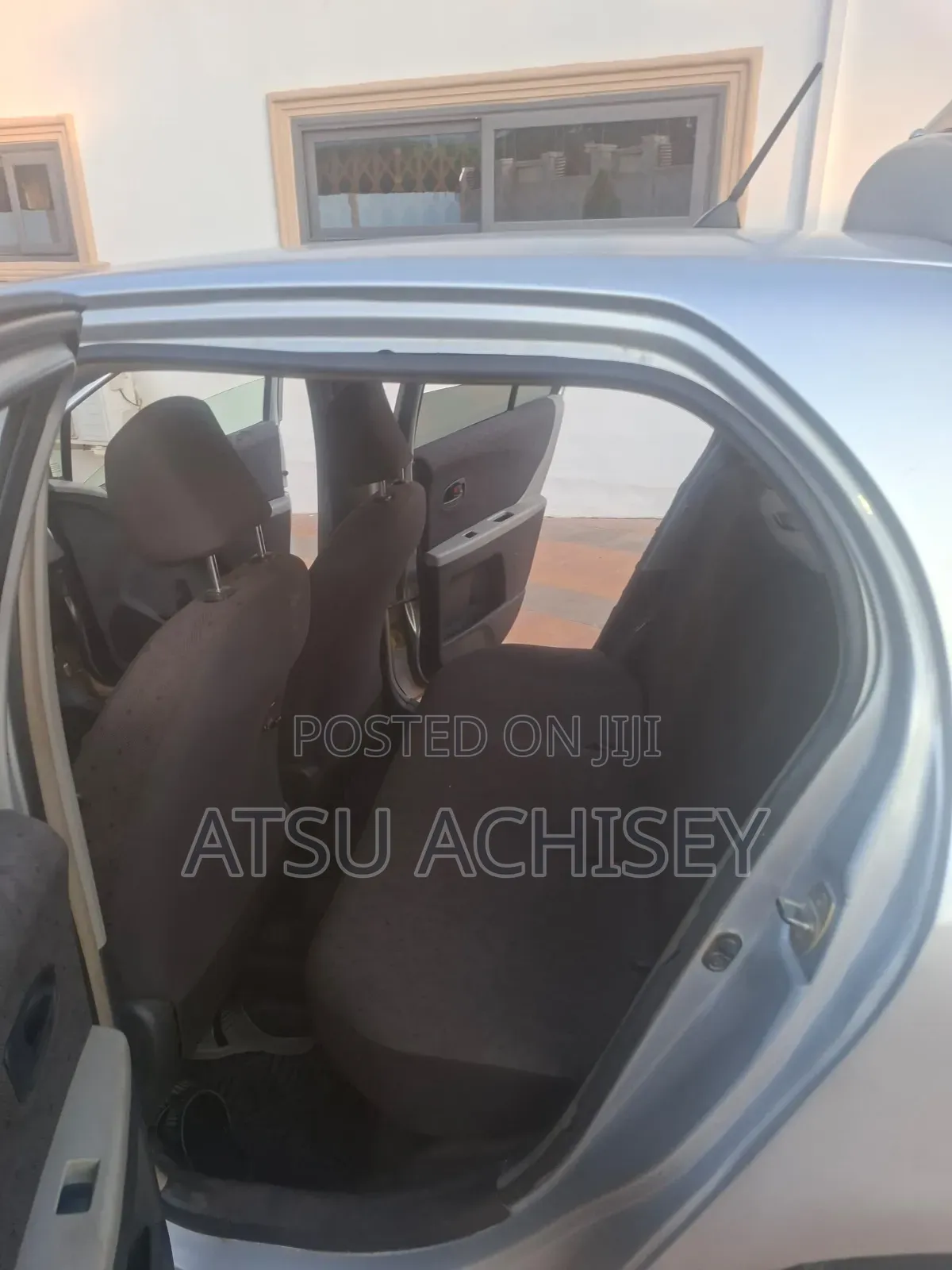 Toyota Vitz 1.0 FWD 3dr 2010 Silver